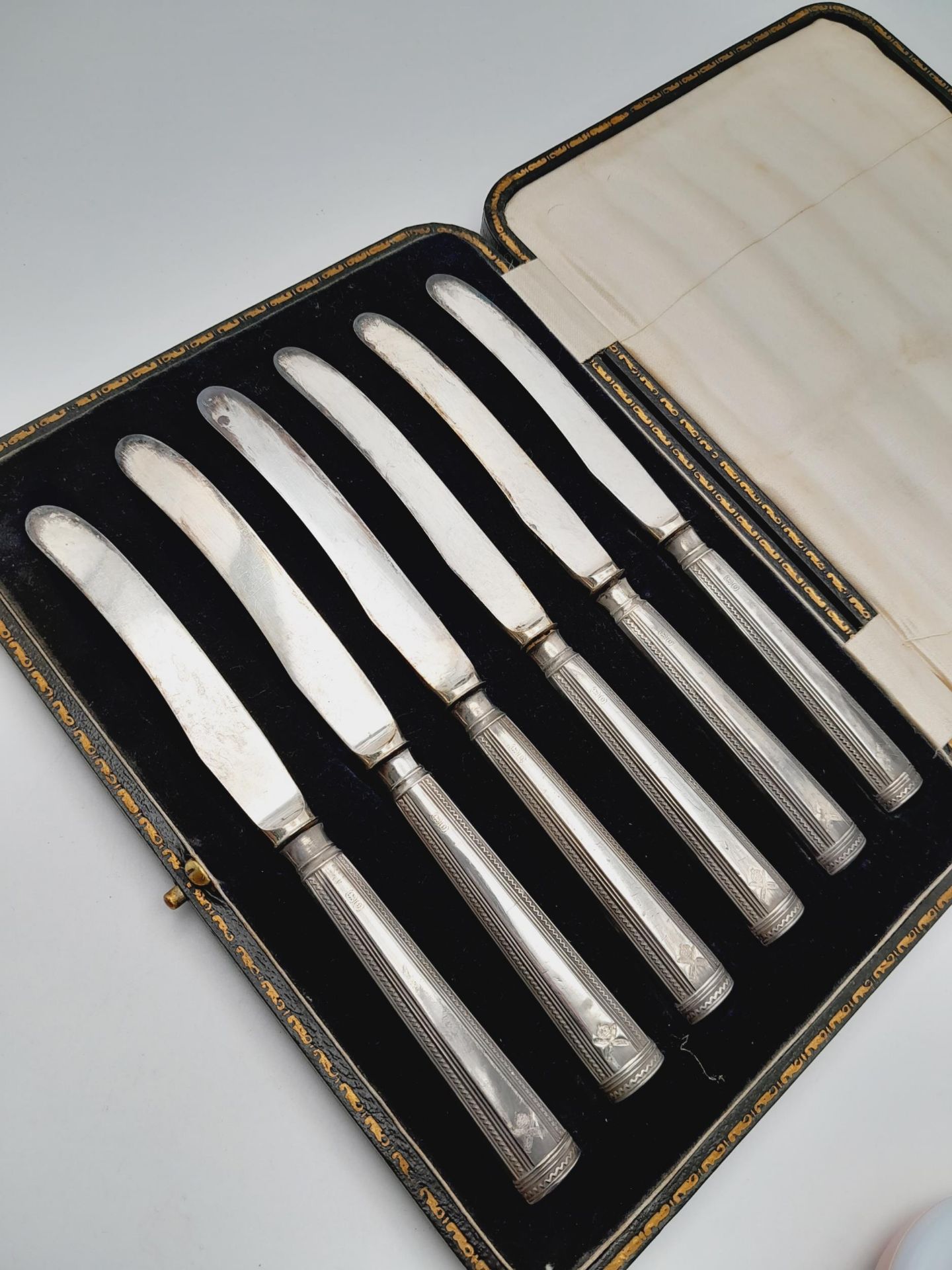 Set of 6 1917 Silver Hallmarked Butter Knives with the badge of the Machine Gun Corps. - Bild 7 aus 8