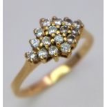 A 18K YELLOW GOLD DIAMOND CLUSTER RING 0.25CT 2.9G SIZE N A/S 1026
