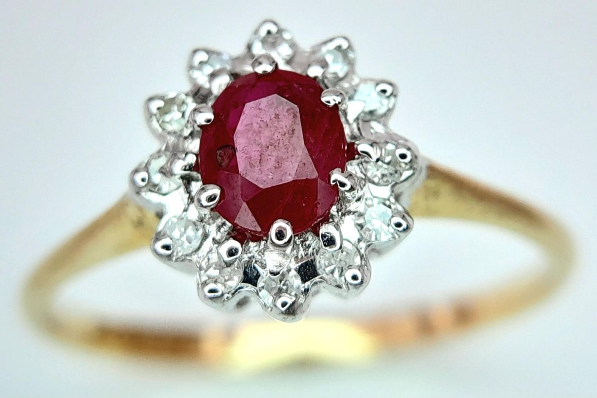 A 9K YELLOW GOLD DIAMOND & RUBY CLUSTER RING 1.4G SIZE N. ref: SPAS 9011 - Image 3 of 5