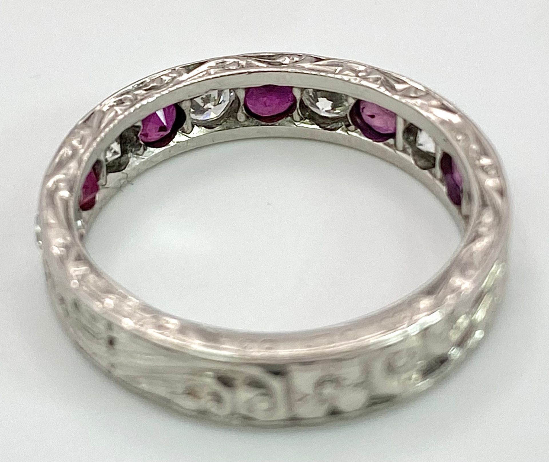 AN 18K WHITE GOLD DIAMOND & RUBY BAND RING. 0.25ctw, size L, 4.1g total weight. Ref: SC 9038 - Image 4 of 4