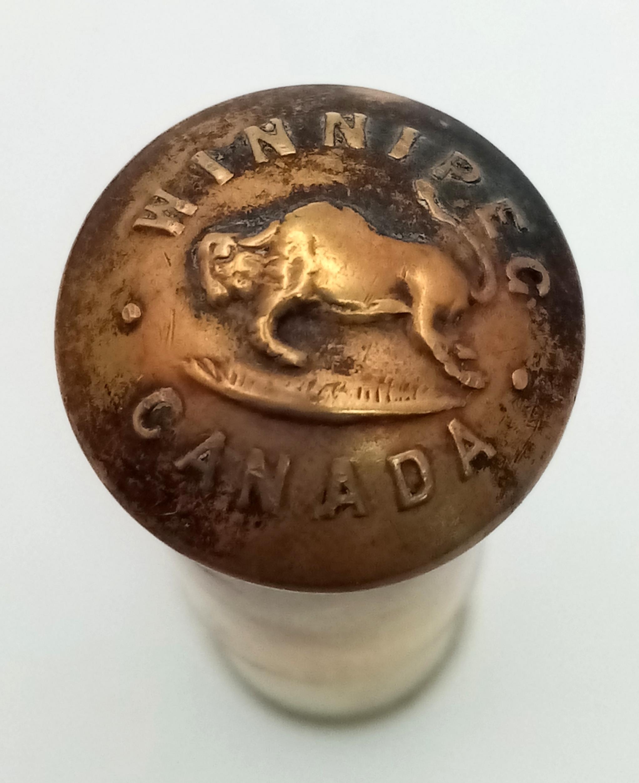 A real rare “Been There” WW1 Trench Art Lighter with a button from the Canadian 27th Battalion - Image 4 of 4