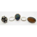 A Selection of 5 sterling silver rings, some set with stones, sizes L-U. Total weight: 40g ref: SB06