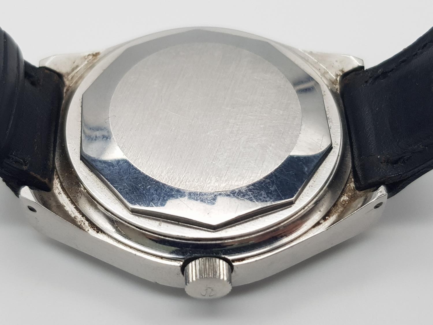 A Vintage Tissot Automatic Gents Watch. Black leather strap. Stainless steel case - 37mm. Blue - Image 4 of 6