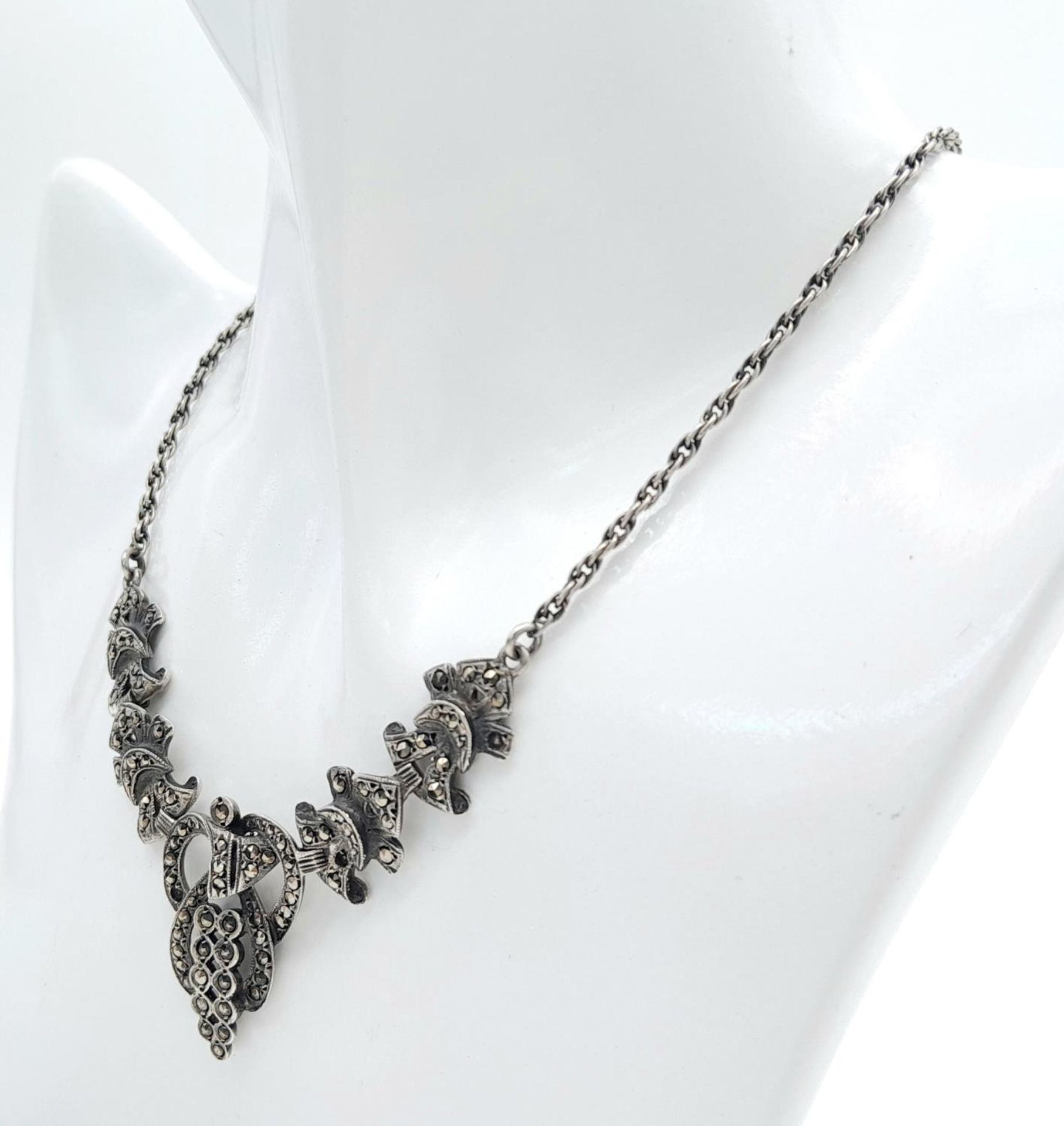 A Vintage Silver Marcasite Necklace. 43cm length, 18.92g total weight. - Image 3 of 5