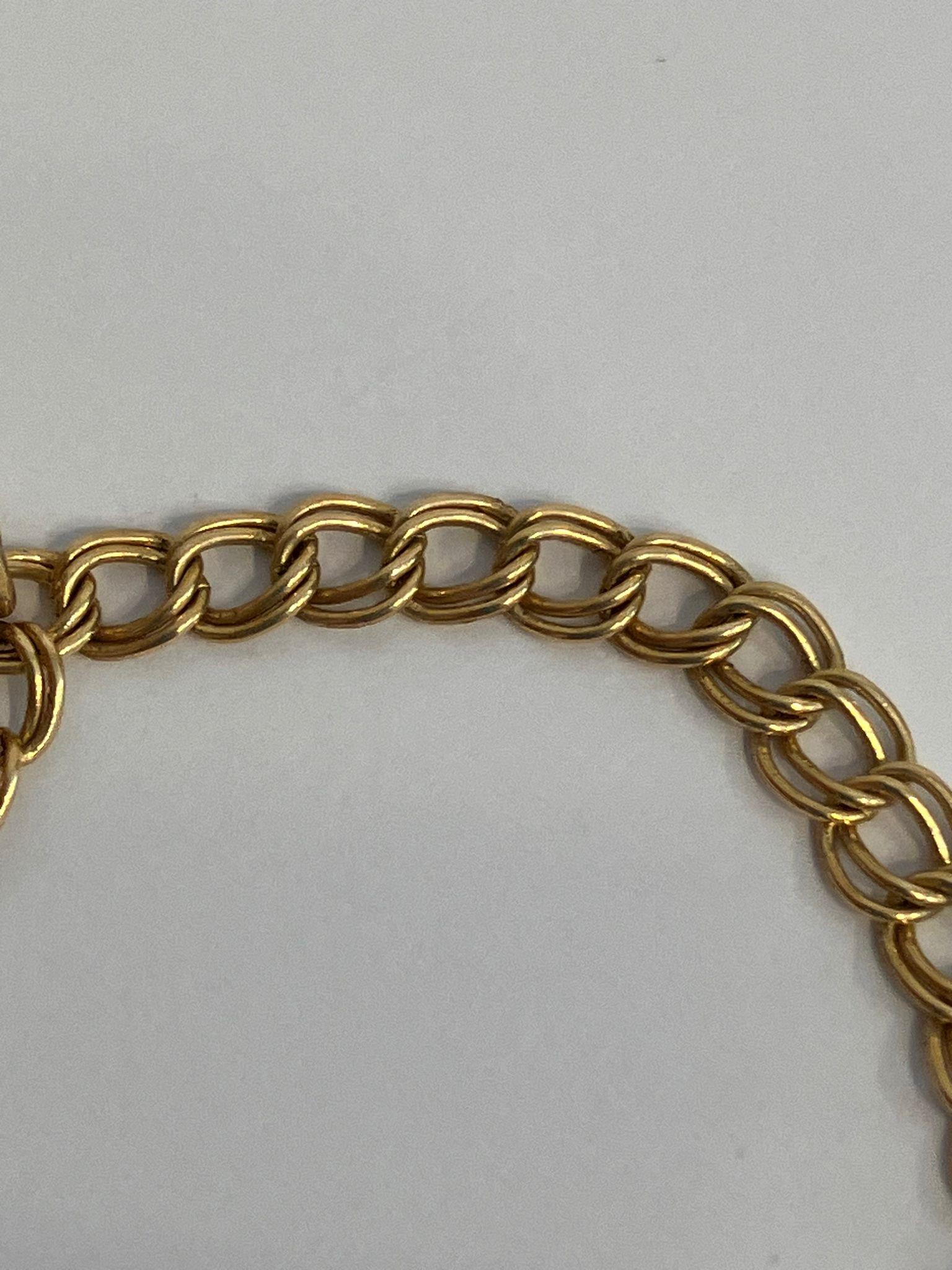 9 carat GOLD DOUBLE LINK BRACELET. Complete with safety chain and having Heart Padlock fastening - Image 2 of 2
