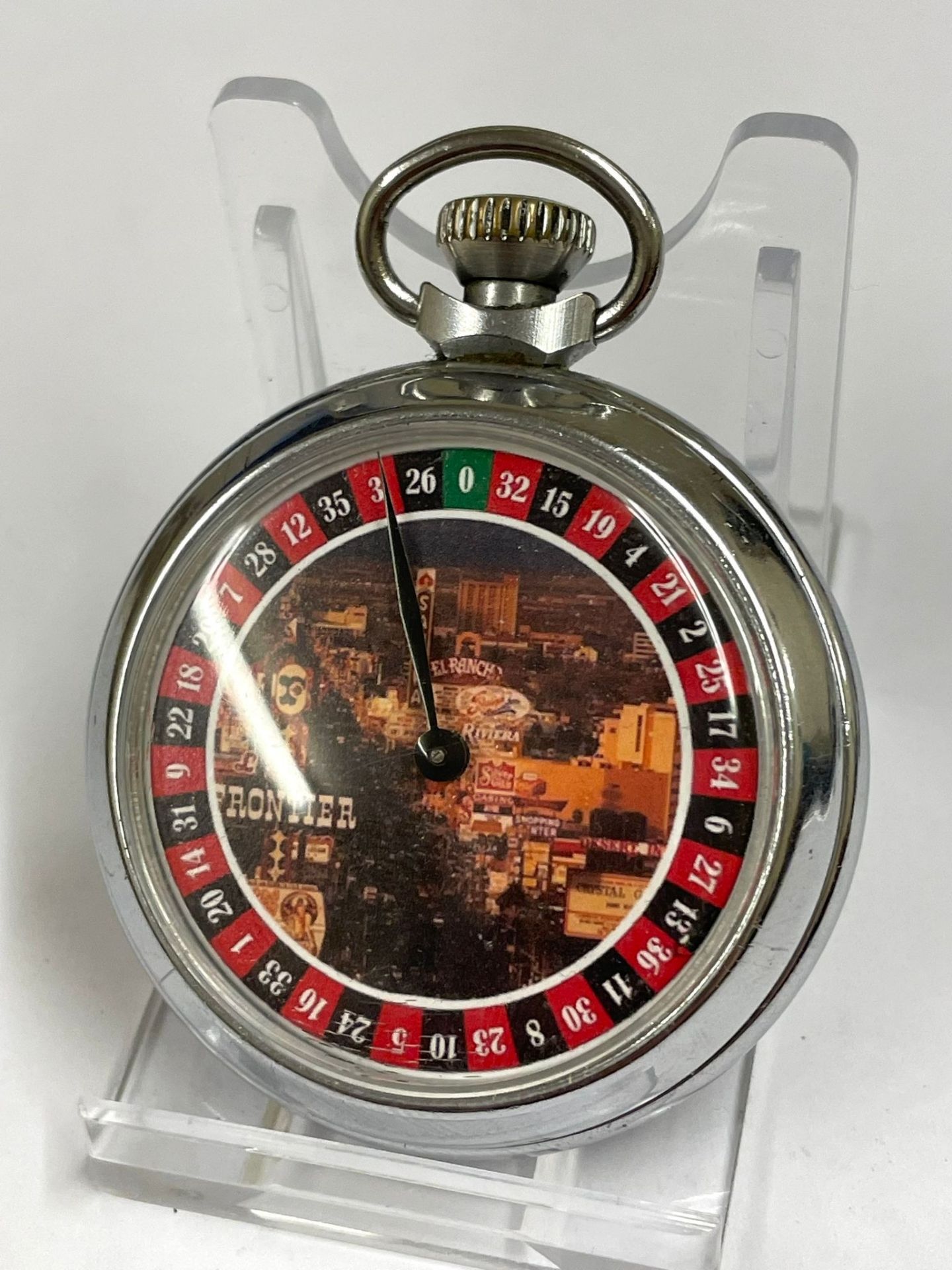 A Vintage vegas roulette spinning gaming pocket watch. In working order. - Image 2 of 2