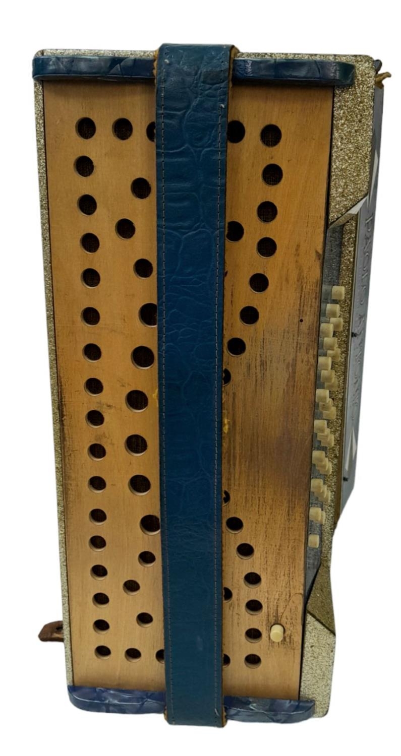 An Antique Paolo Antonio Piano Accordian in Original Case. 39cm x 39cm. Works but because of age - Image 4 of 12