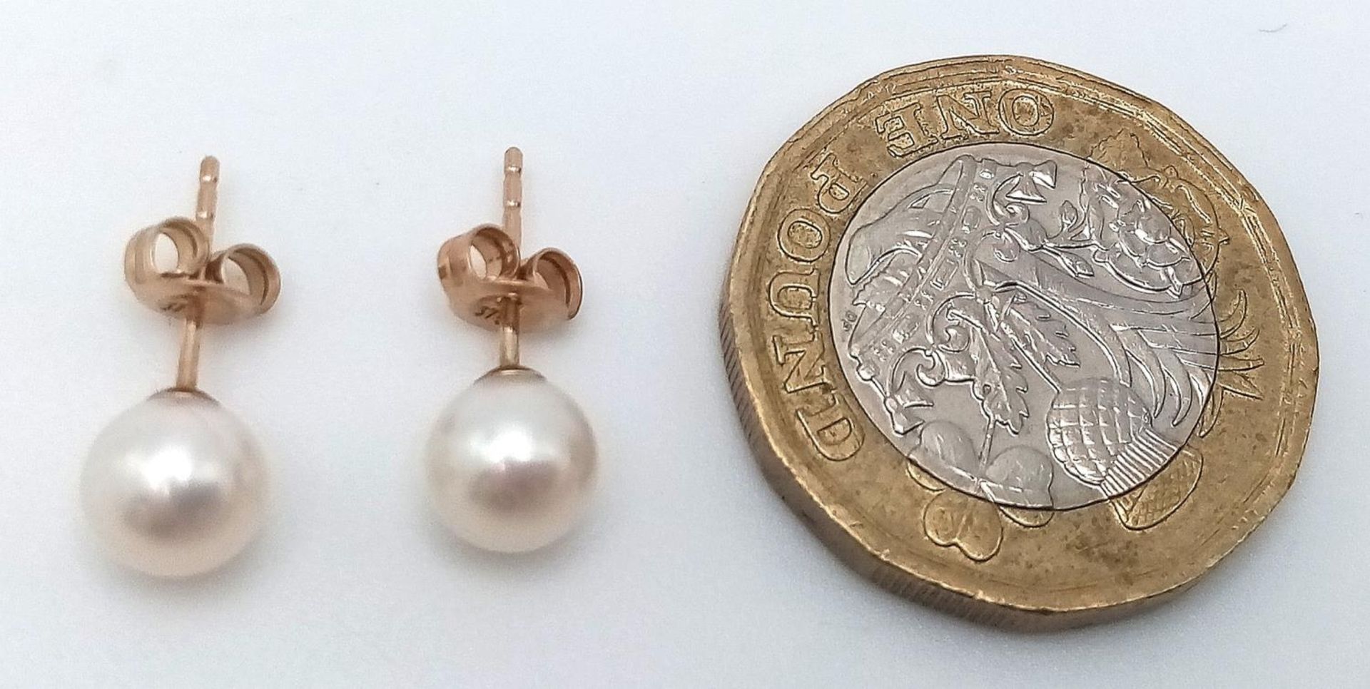 A Pair of 9K Yellow Gold Cultured Pearl Stud Earrings. In box. - Image 6 of 7