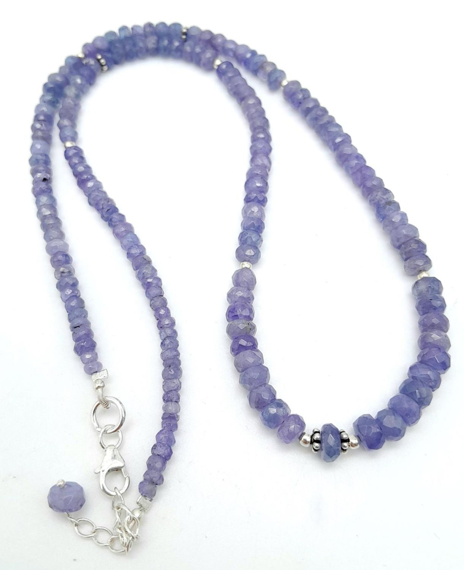 An 80ctw Single Strand Tanzanite Gemstone Necklace with 925 Silver Clasp. 44cm. Ref: Cd-1310 - Image 3 of 5