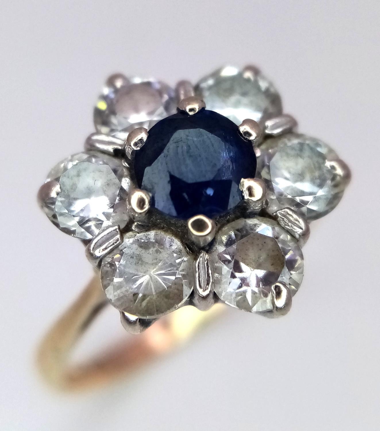 A 9K YELLOW GOLD STONE SET VINTAGE CLUSTER RING. Size O, 3.4g total weight. Ref: SC 9001