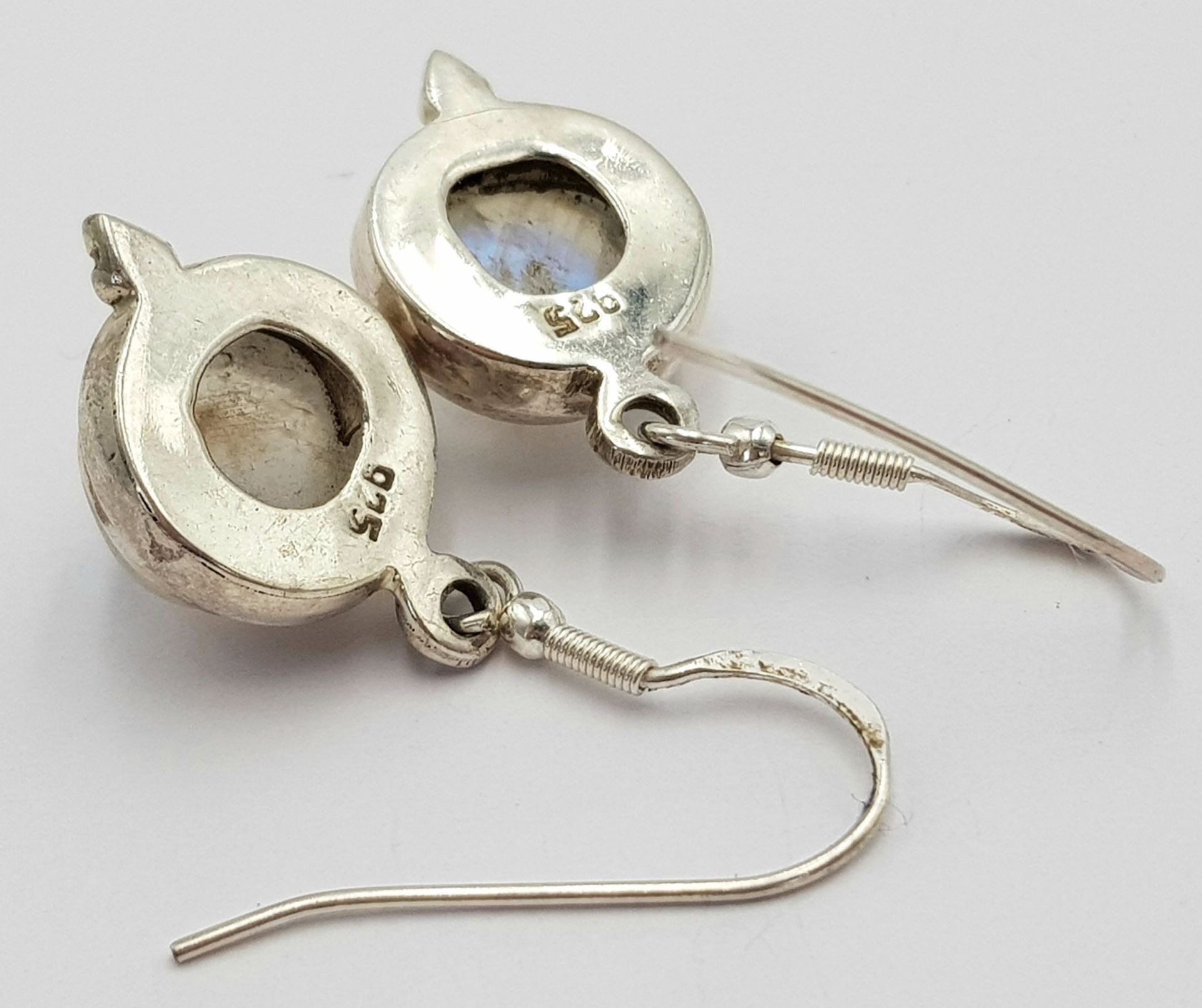 A Pair of Sterling Silver, 1cm Round Cut Cabochon Moonstone Earrings. 3.5cm Drop. - Image 3 of 5