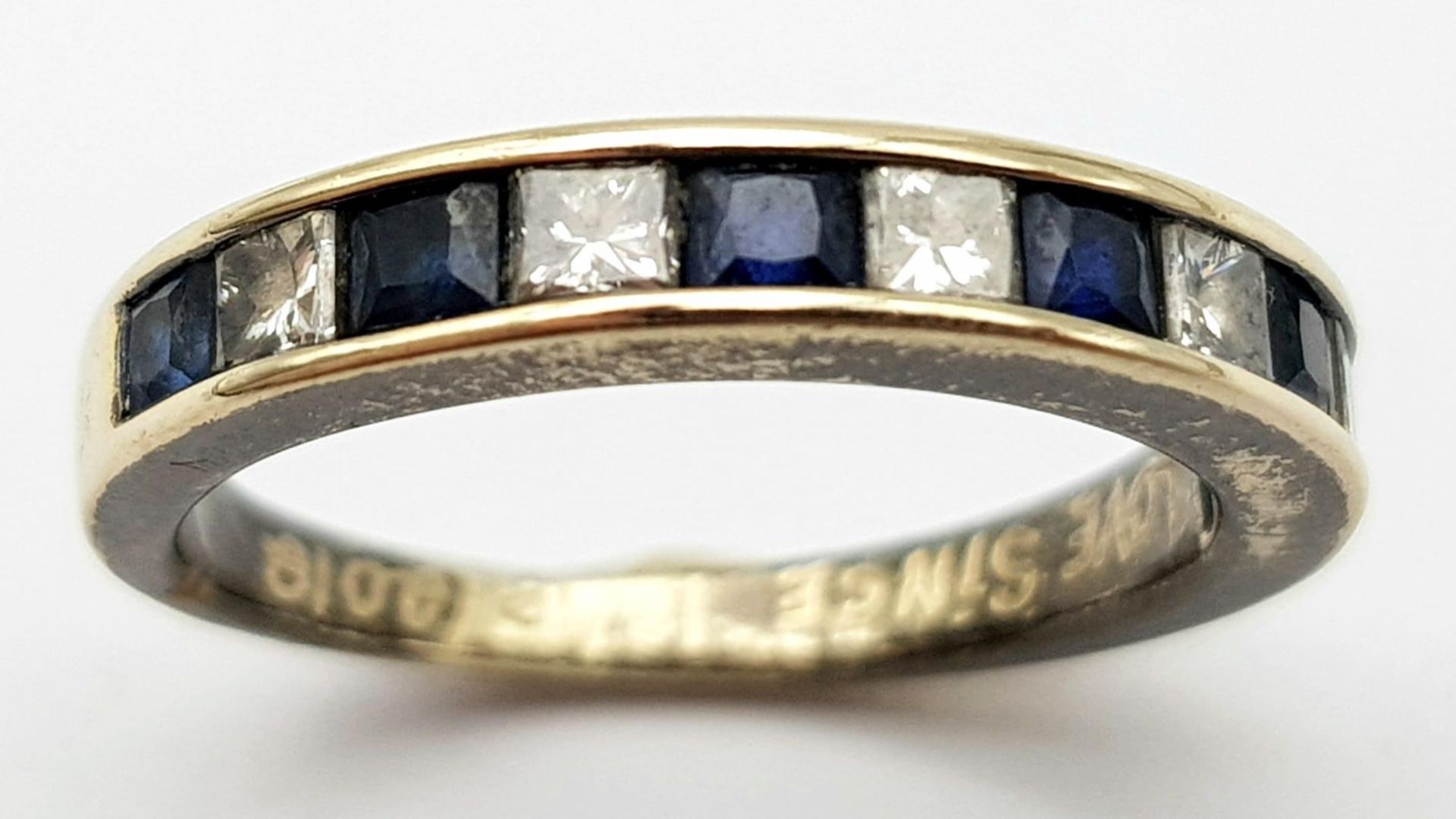 An 18K Gold Diamond and Sapphire Half-Eternity Ring. Size K. 3.1g total weight. Ref: 016637 - Bild 2 aus 5