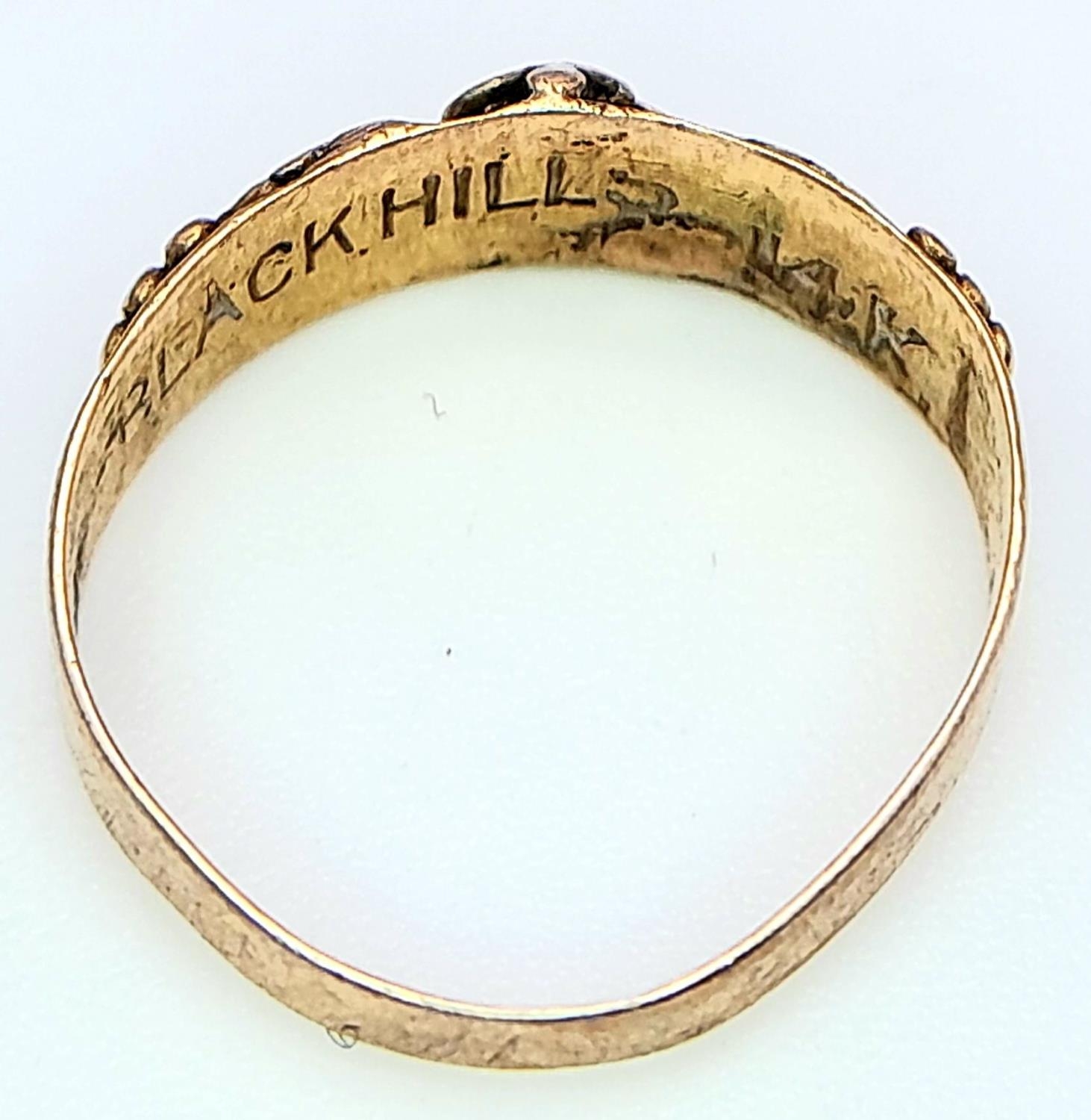 An Antique 14K Tri-Coloured Gold Black Hills Ring. 0.76g weight. - Image 4 of 5