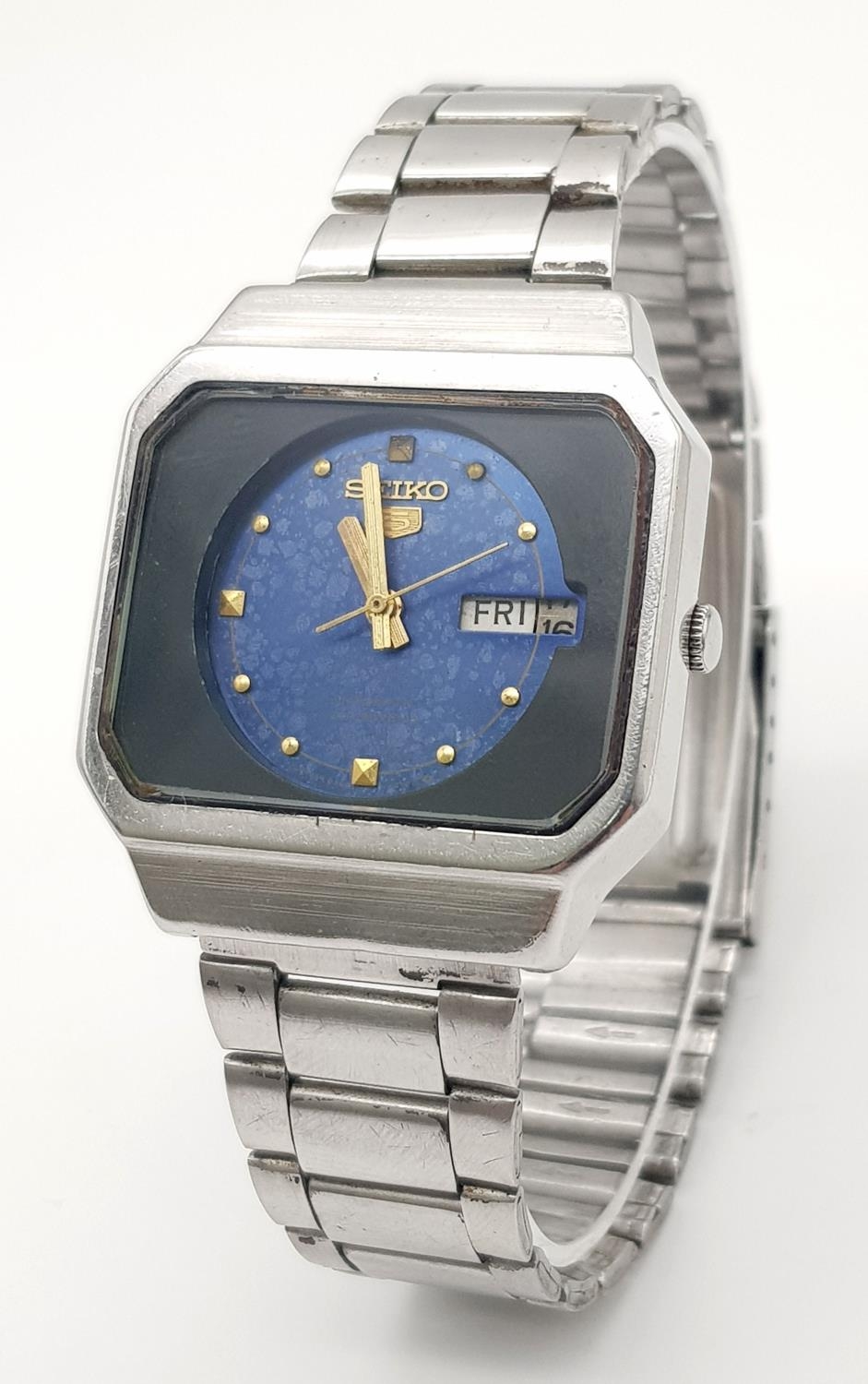 A Vintage Seiko 5 Automatic TV Screen Gents Watch. Stainless steel bracelet and case - 36mm. Blue - Image 5 of 5