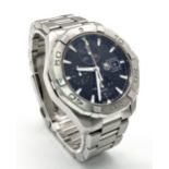 A TAG HEUER AQUARACER CALIBRE 16 AUTOMATIC GENTS WATCH - STAINLESS STEEL BRACELET AND CASE - 44MM.