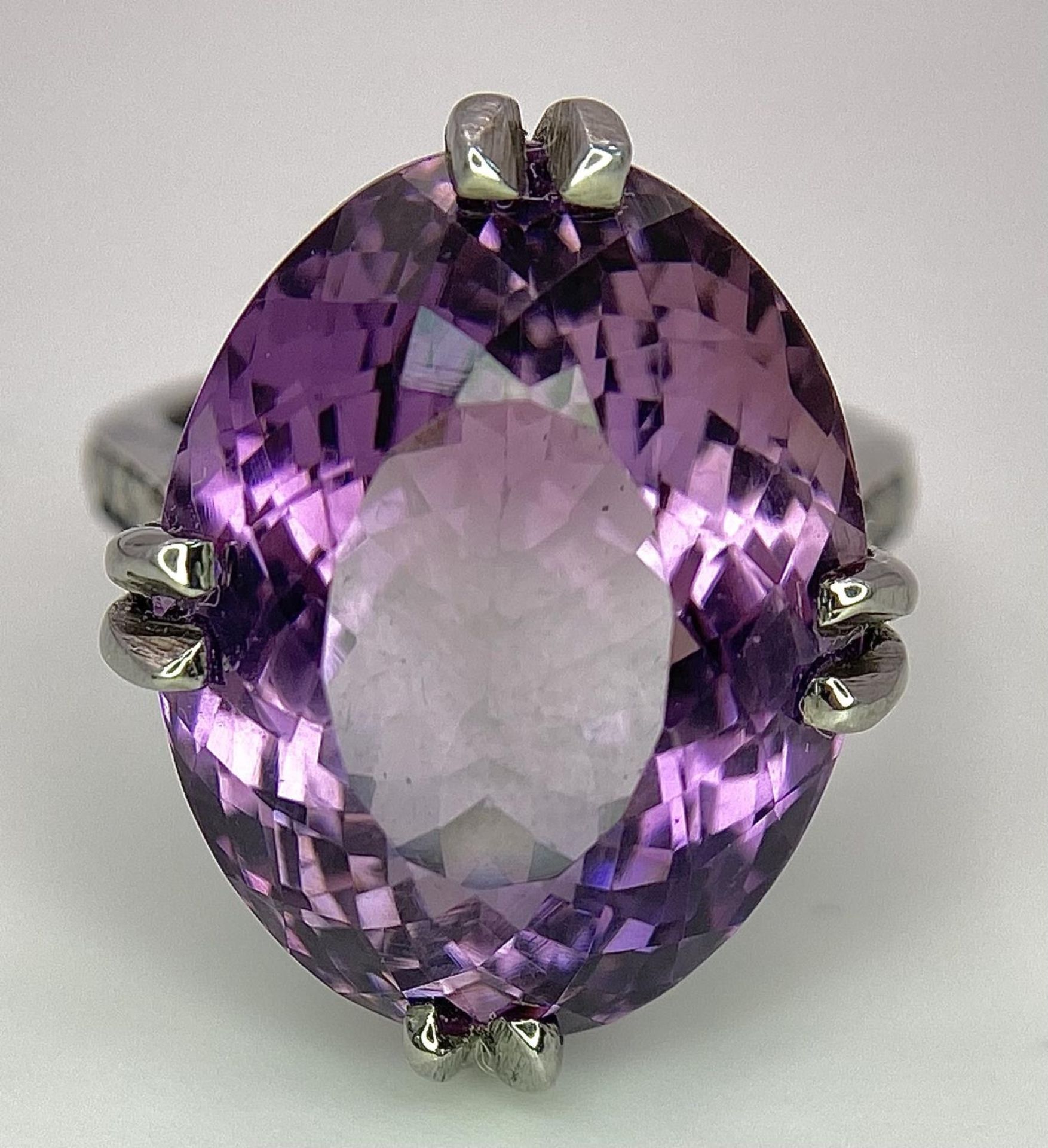 A 925 Silver Amethyst Ring. Size N. 10g - Image 5 of 6