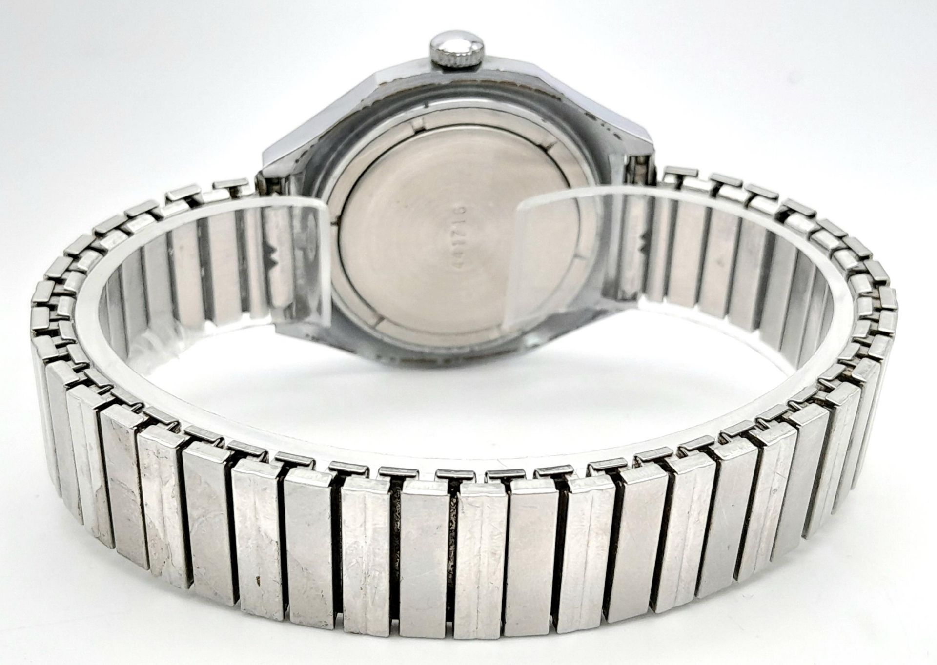 A Vintage Russian Soviet CCCP Manual Wind Stainless Steel Date Watch. 40mm Including Crown. Full - Image 4 of 6
