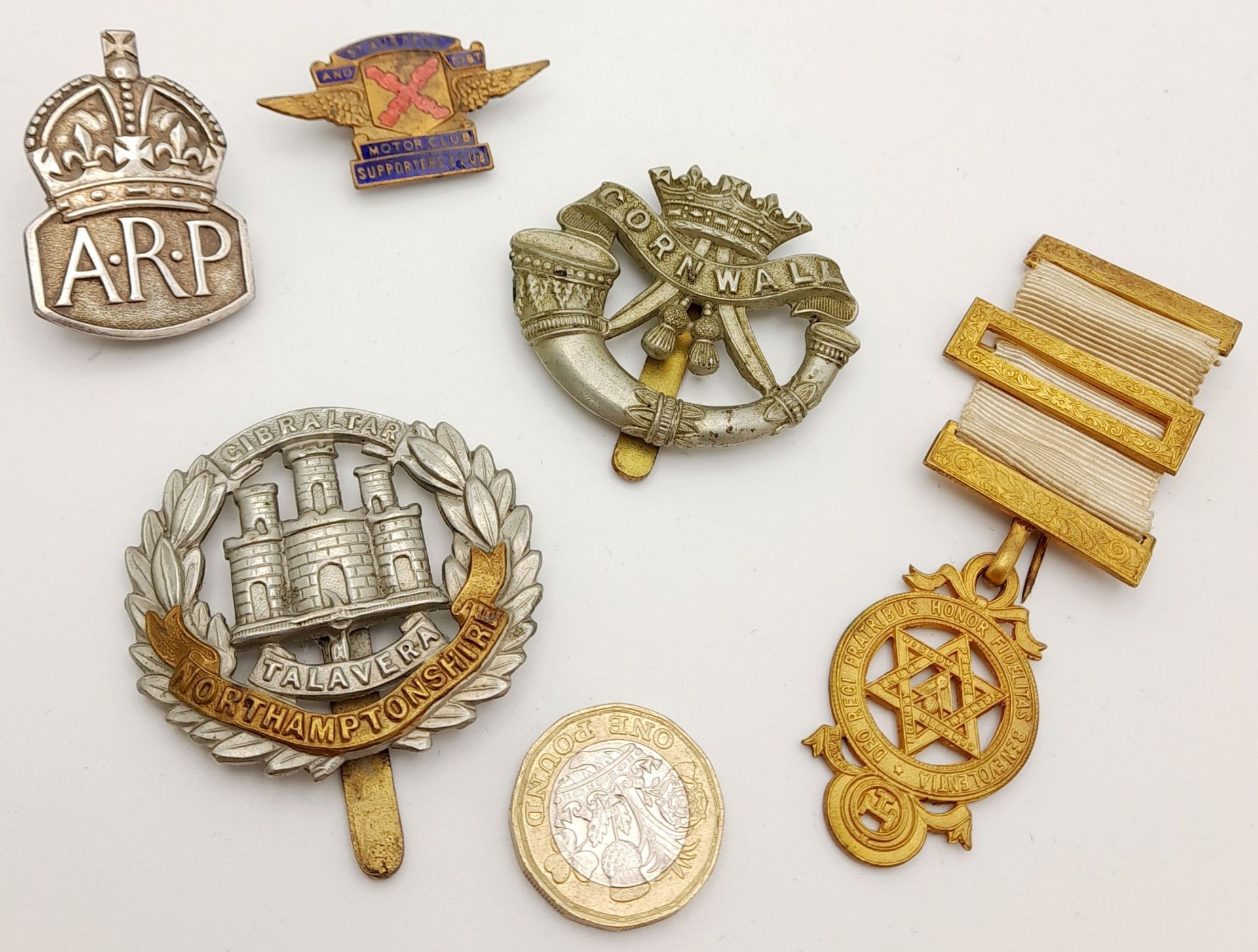 A Parcel of Five Vintage Badges & Medals. Comprising: 1) A WW2 ARP Badge, 2) Early Duke of - Image 4 of 4