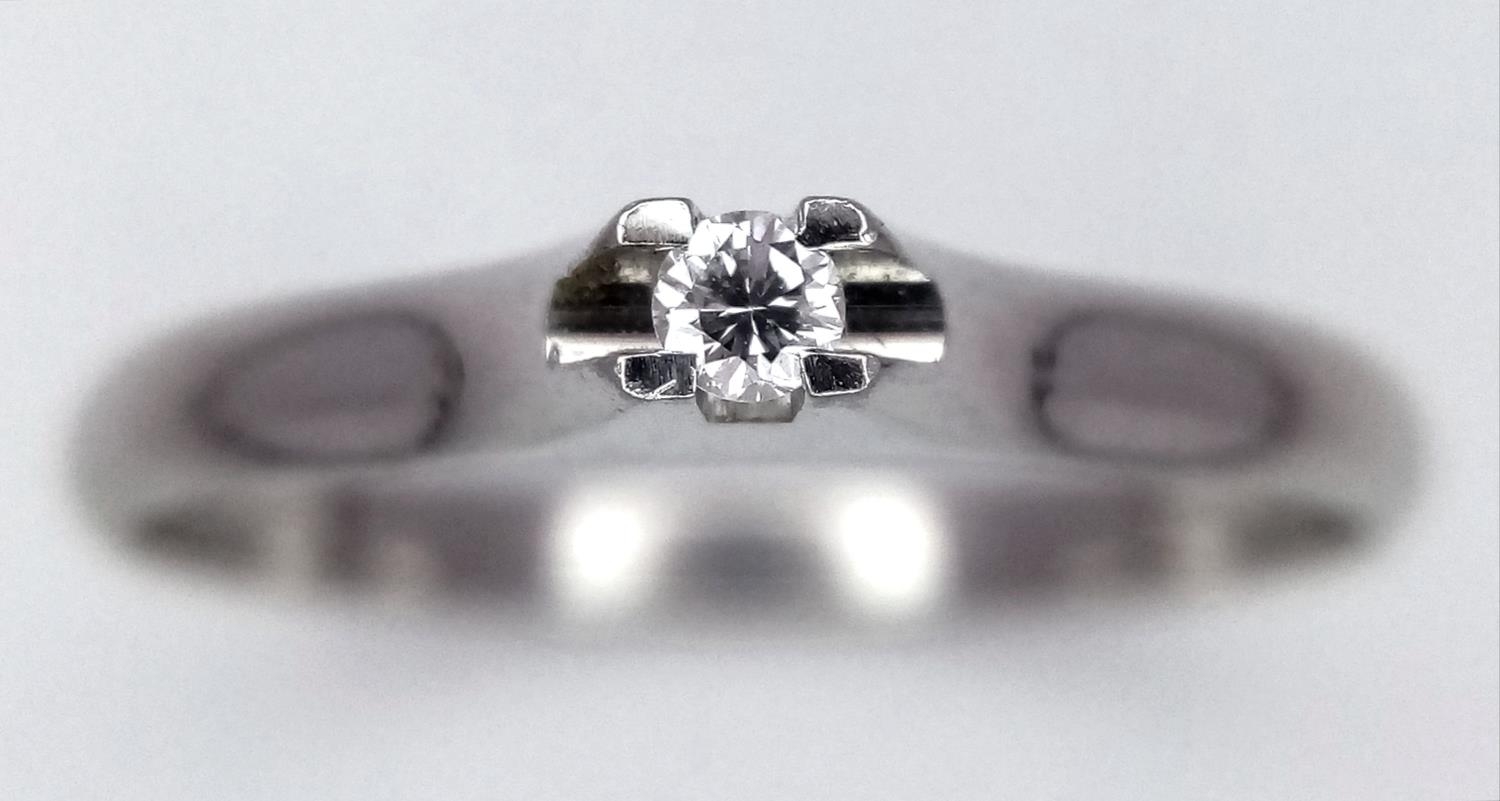 A 9K WHITE GOLD DIAMOND SOLITAIRE RING 1.8G SIZE N. ref: SPAS 9020 - Image 2 of 5