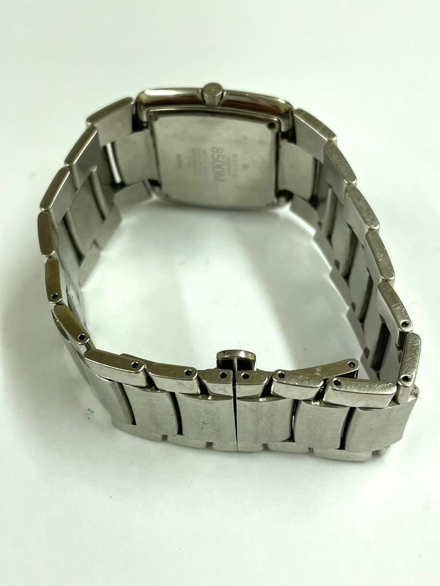 A Gents Gucci 8500M quartz date watch , needs battery as found . - Bild 2 aus 4