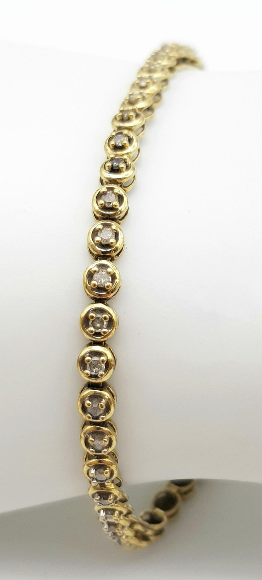 A Vintage 9K Yellow Gold Diamond Tennis Bracelet. 19cm. 5.8g total weight. - Image 4 of 7