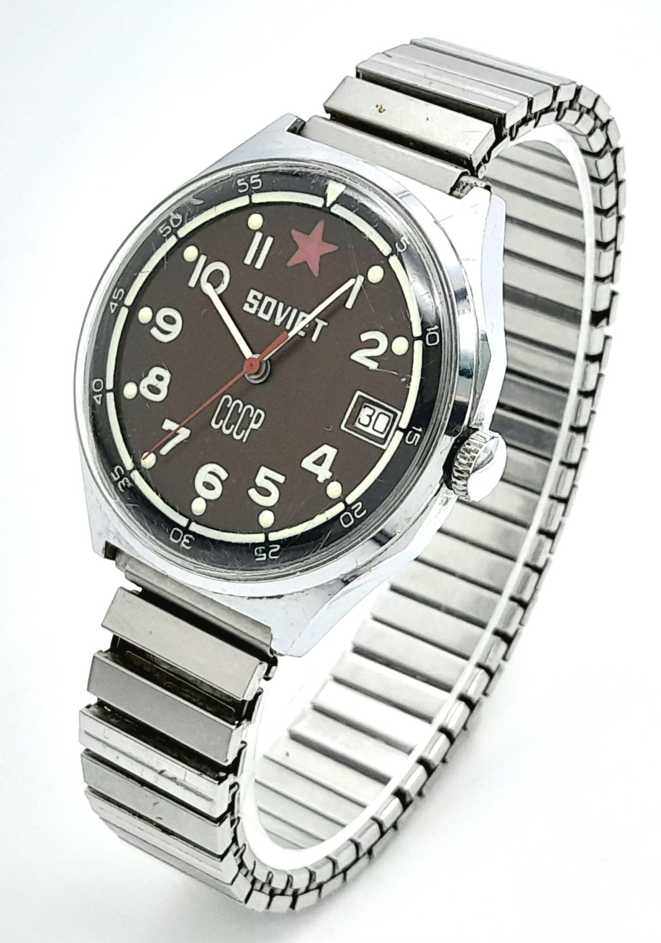 A Vintage Russian Soviet CCCP Manual Wind Stainless Steel Date Watch. 40mm Including Crown. Full