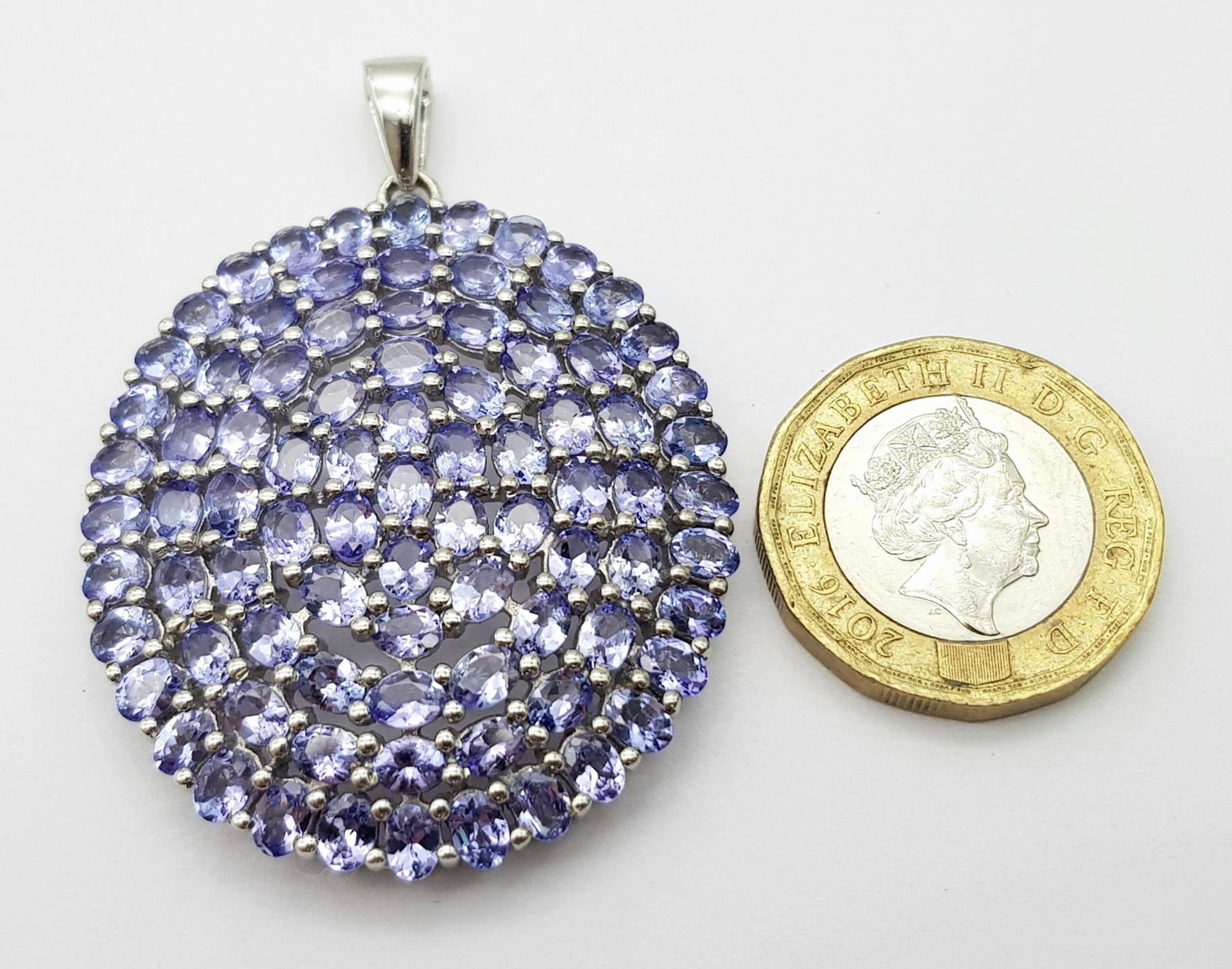 An Unworn, Fully Certified Limited Edition (1 of 40), Sterling Silver Tanzanite Set Pendant. 4.5cm - Bild 4 aus 6