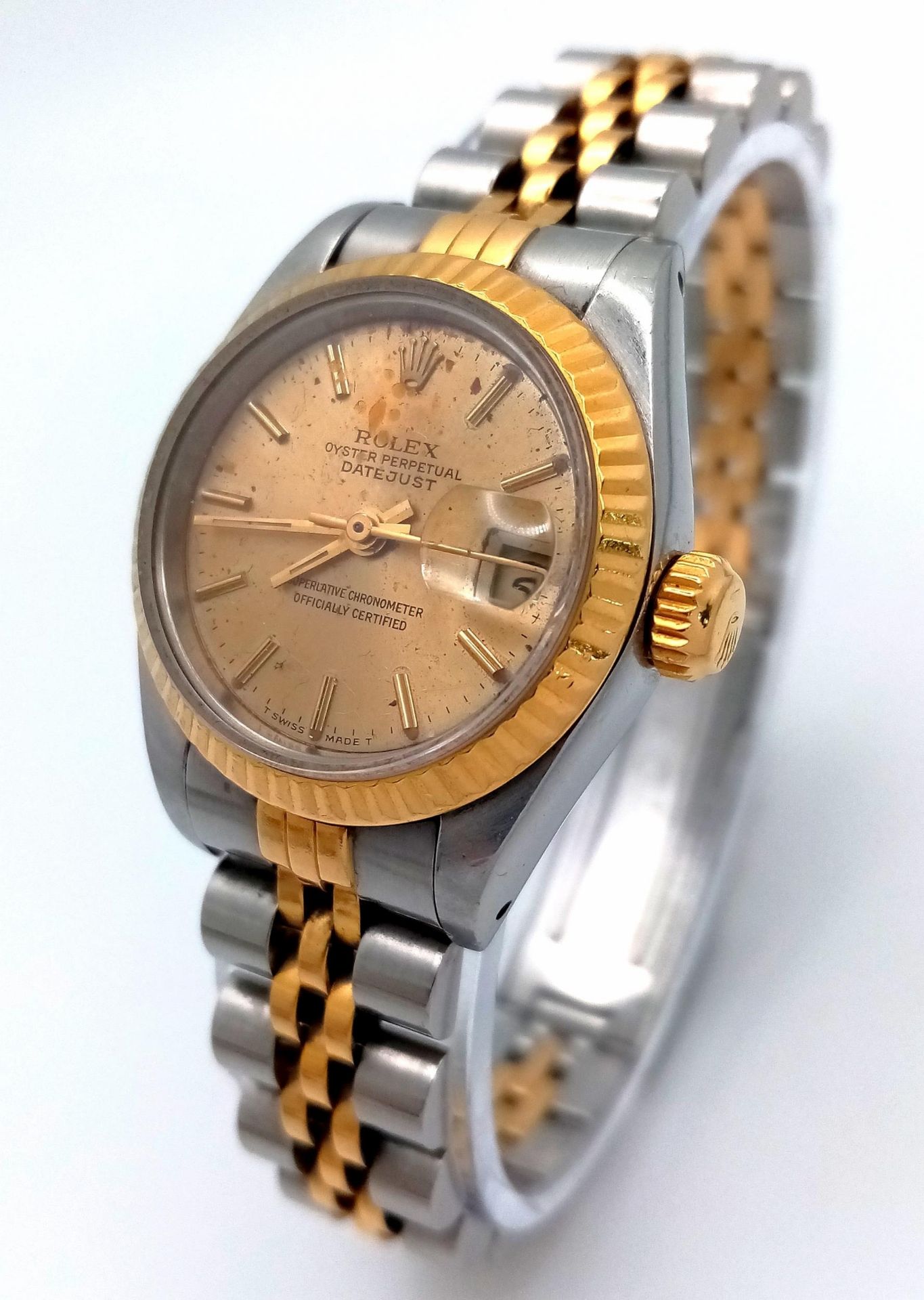 A Bi-Metal Rolex Oyster Perpetual Datejust Ladies Watch. 18K gold bracelet and case - 26mm. NOTE: