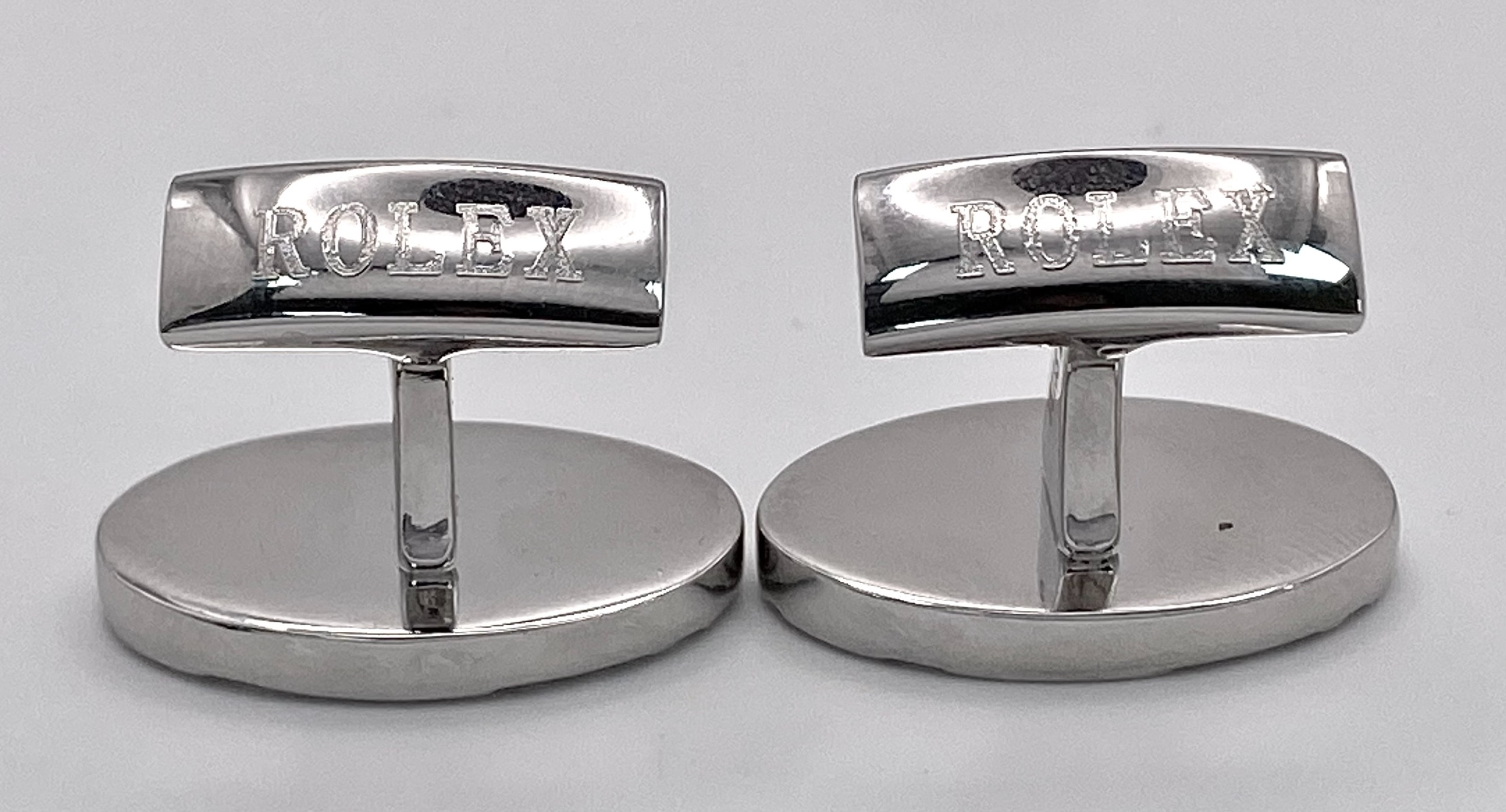 A white metal pair of modern ROLEX cufflinks, in a presentation box (not Rolex). We understand, - Image 4 of 7