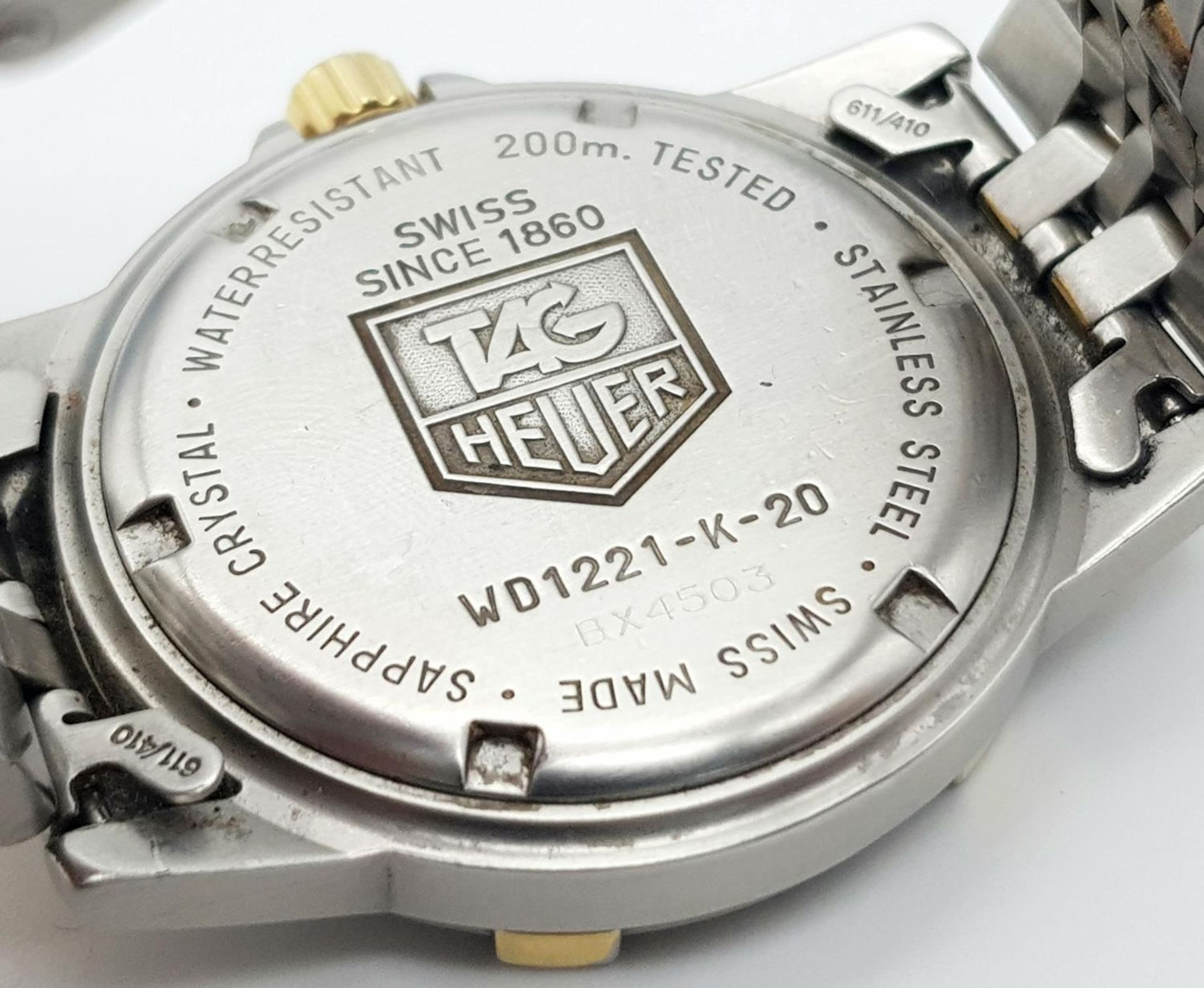 A Tag Heuer Professional Quartz Divers Watch. Two tone bracelet and case - 37mm, White dial with - Bild 4 aus 5