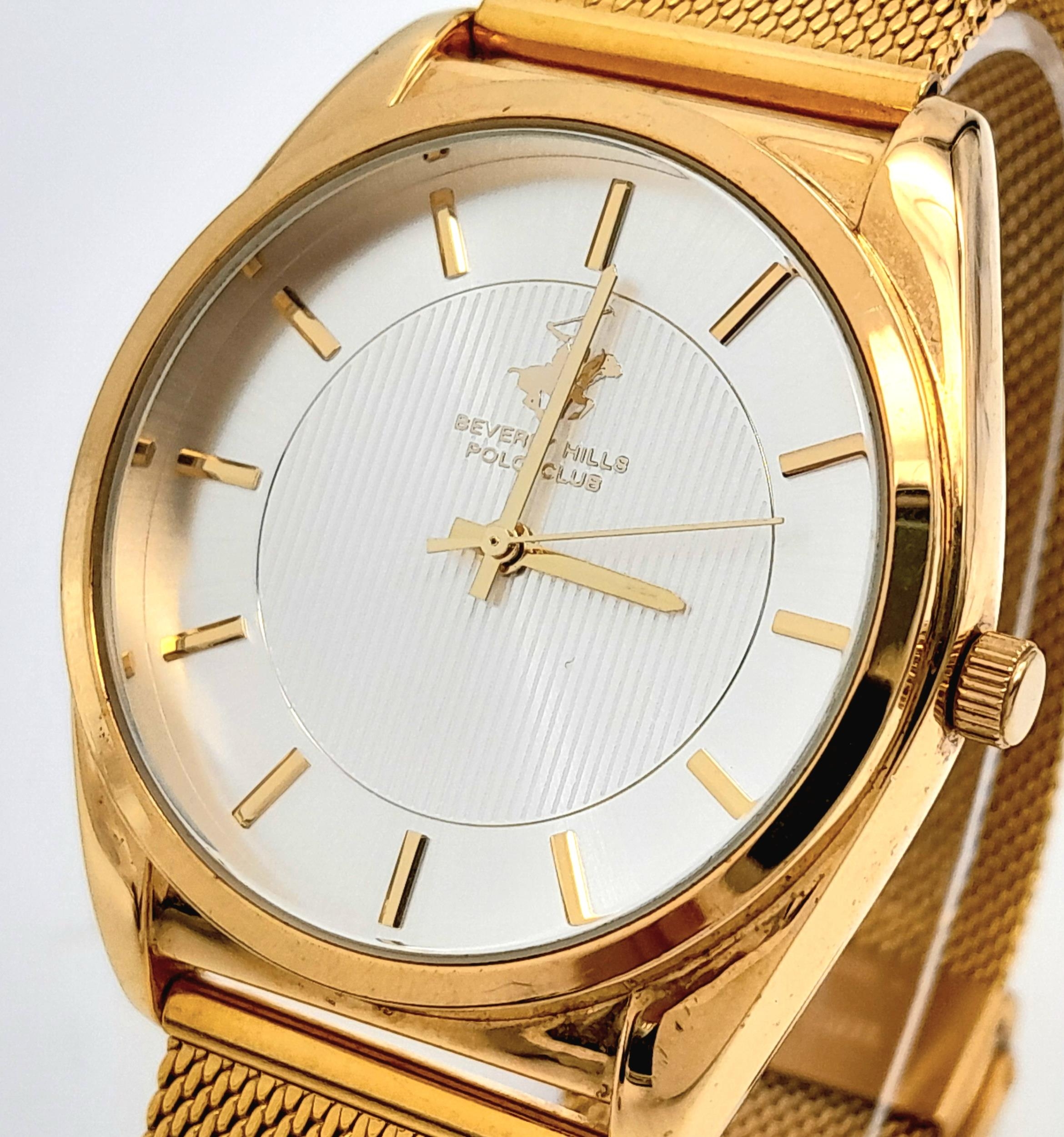 A Men’s Gold Tone Bracelet Watch by Beverly Hills Polo Club. 43mm Including Crown. New Battery - Image 2 of 6