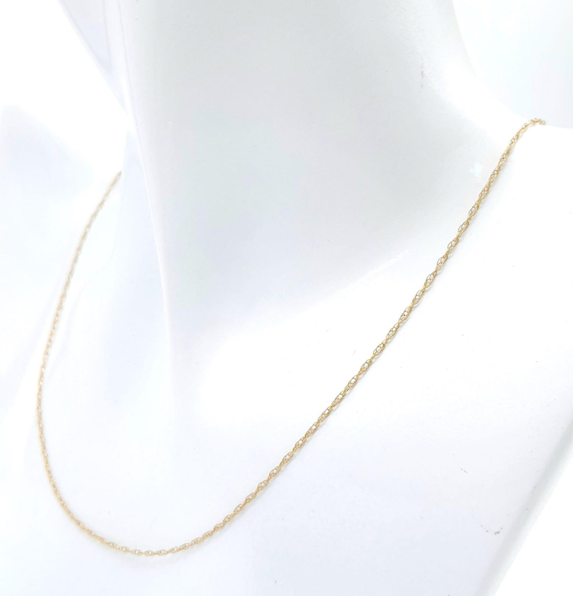 A 9K Yellow Gold Disappearing Necklace. 48cm length. 0.75g weight. - Image 3 of 5