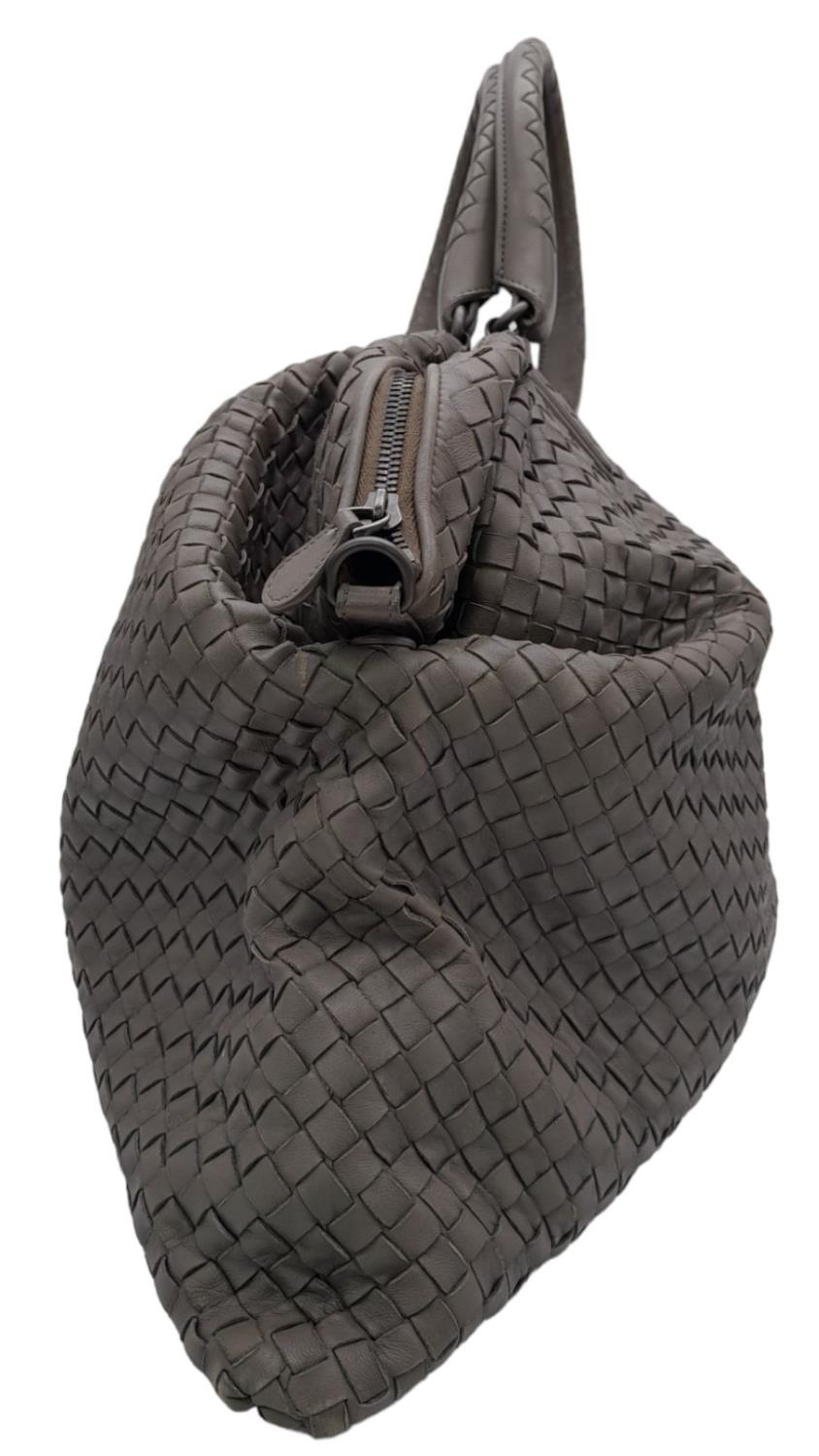 A Bottega Veneta Khaki Tote Bag. Intrecciato leather with chrome-toned hardware, two rolled - Image 2 of 8
