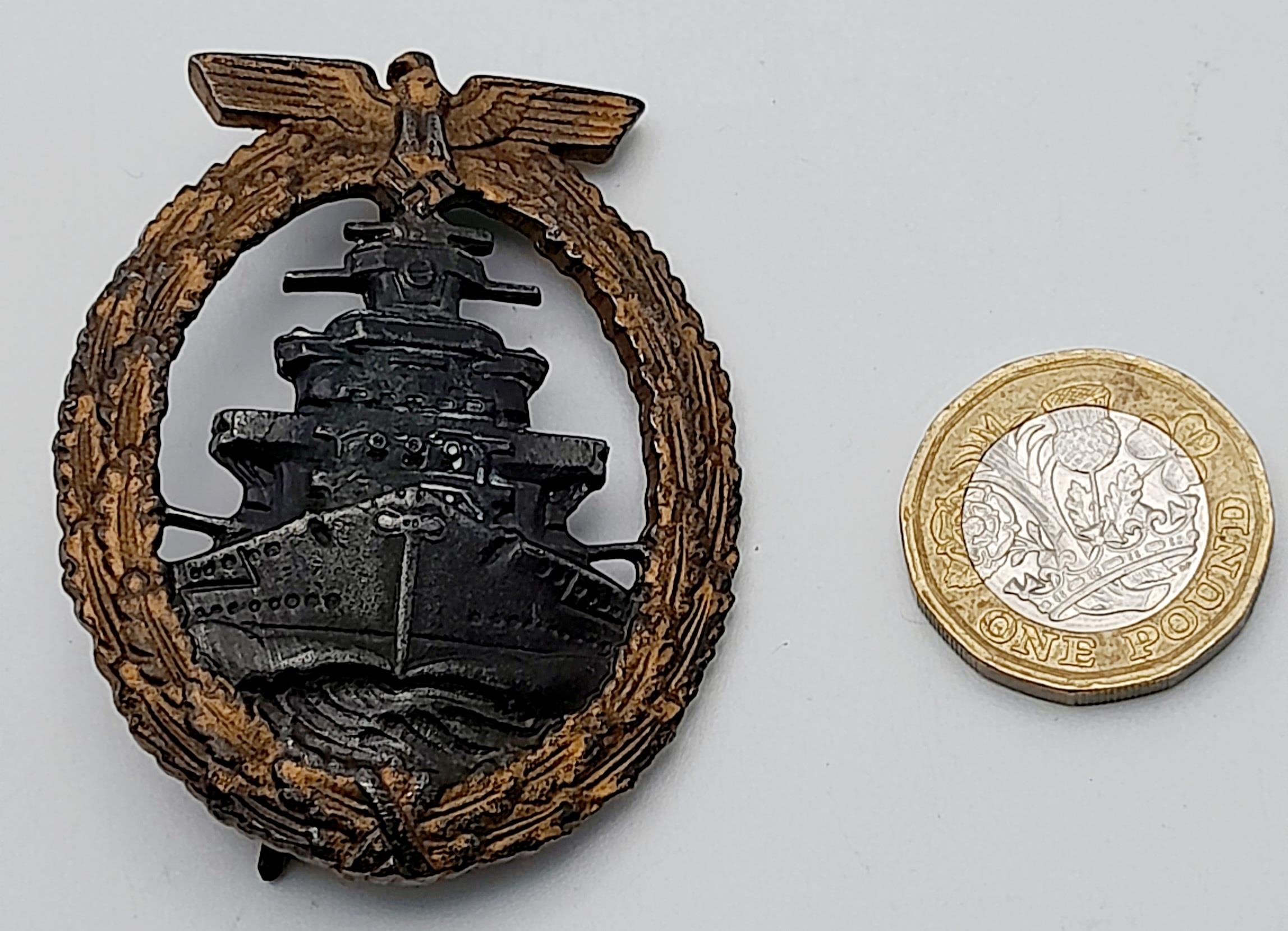 WW2 German Kriegsmarine High Seas Fleet Badge. Maker :Adolf Scholze, Grünwald. - Bild 4 aus 4