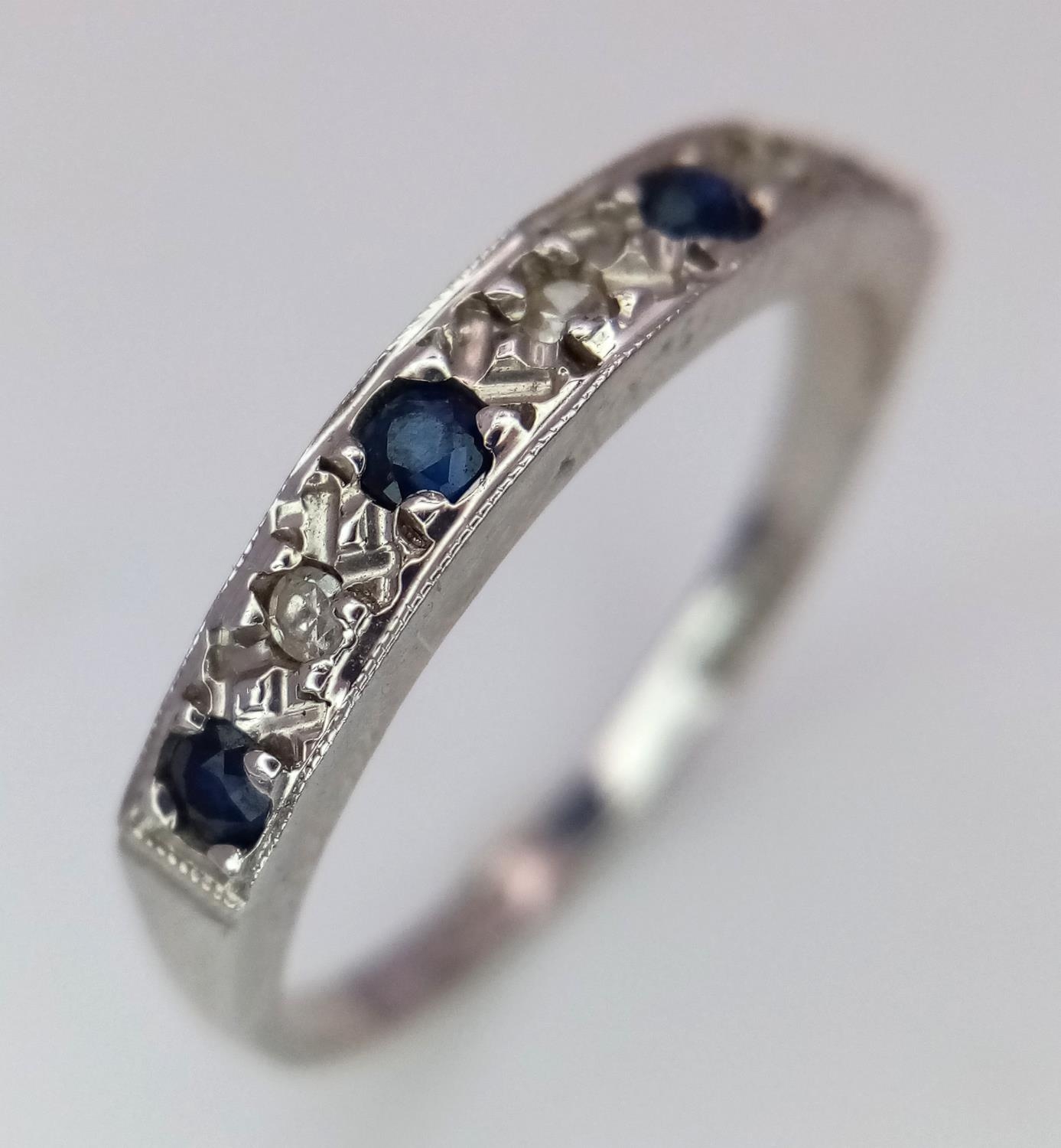 A 9K WHITE GOLD DIAMOND & SAPPHIRE BAND RING 2G SIZE N SPAS 9004