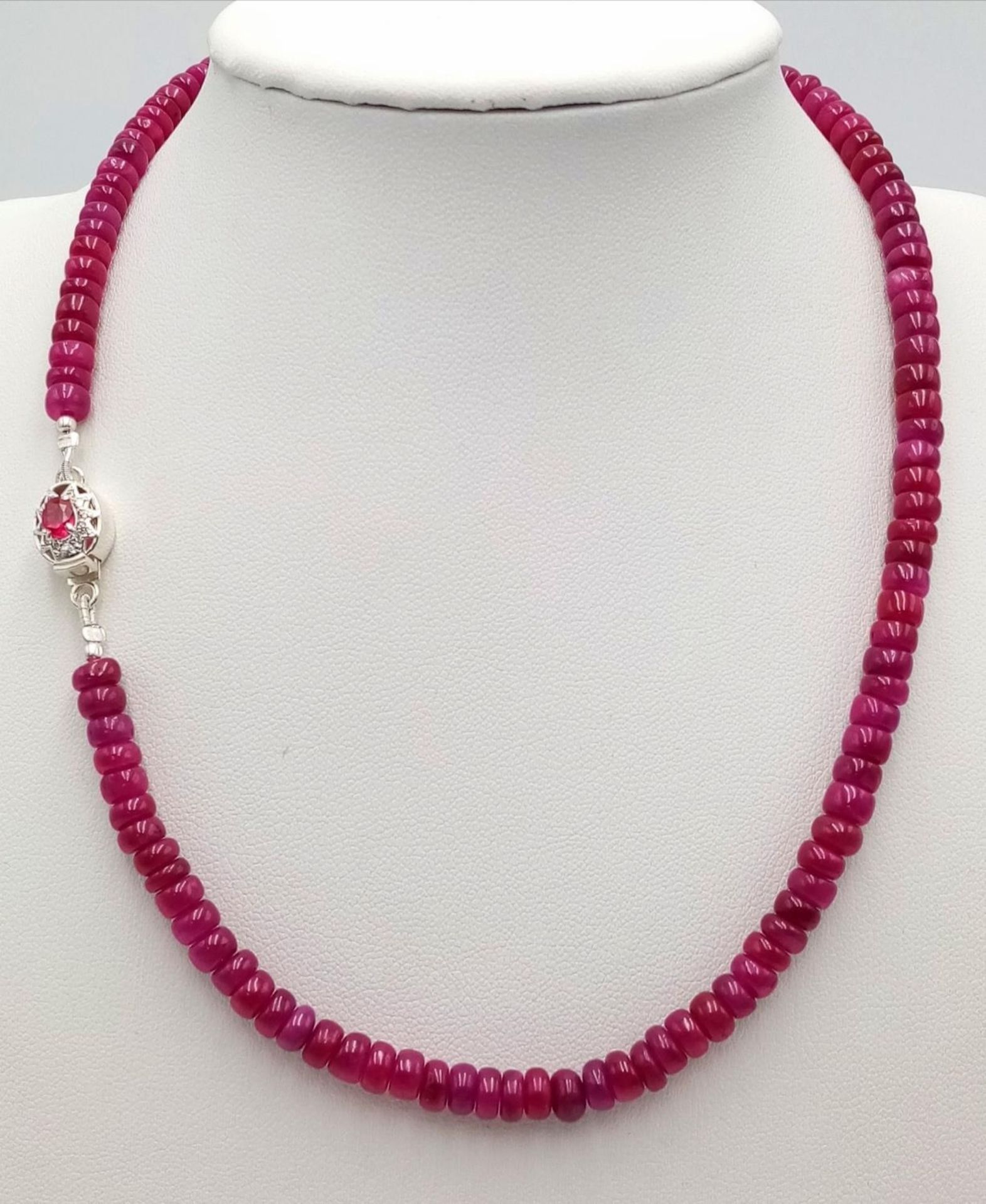 A 150ctw Ruby Rondelle Necklace with Ruby and 925 Silver Clasp. 40cm length. Ref: CD-1274