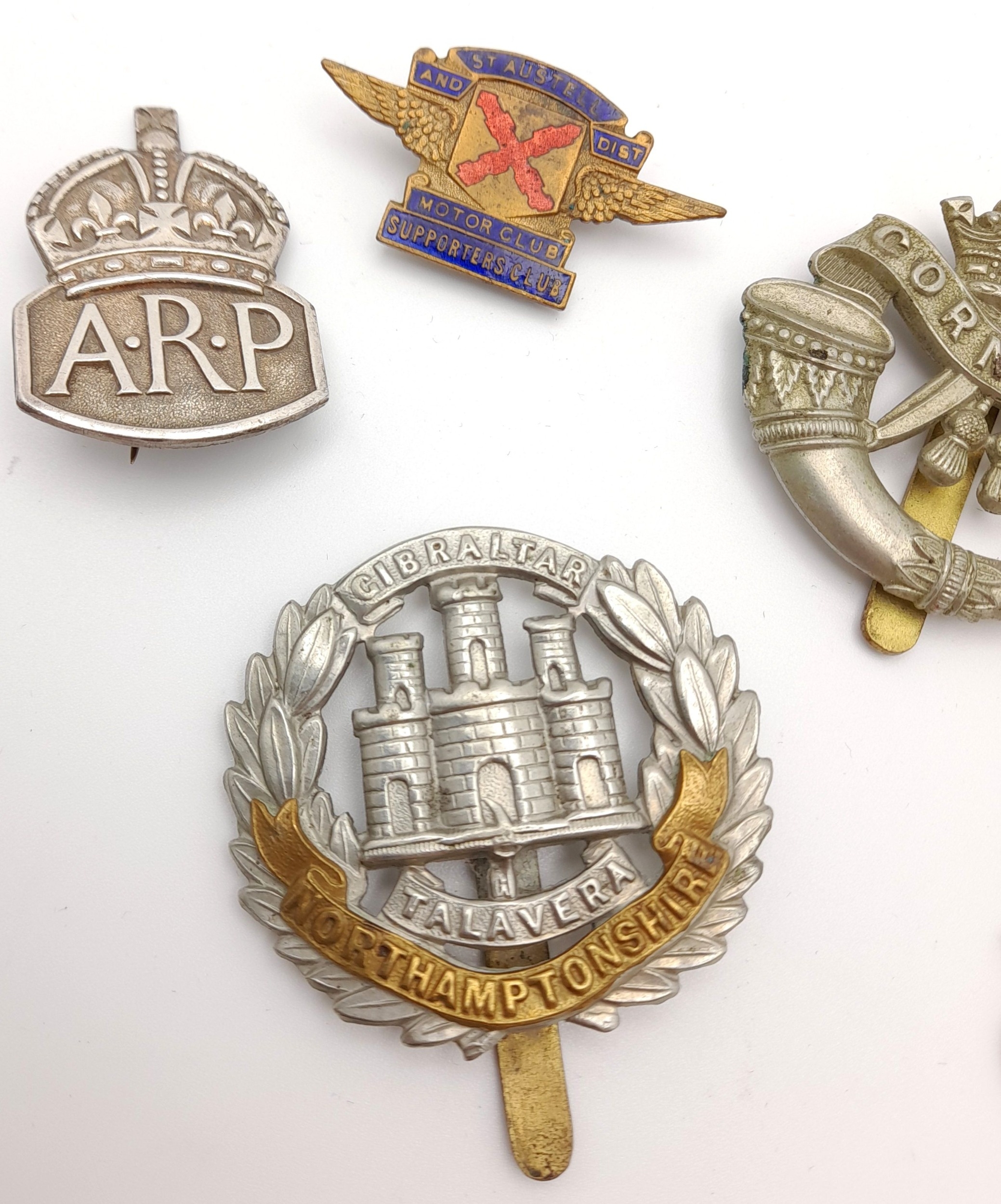 A Parcel of Five Vintage Badges & Medals. Comprising: 1) A WW2 ARP Badge, 2) Early Duke of - Image 2 of 4