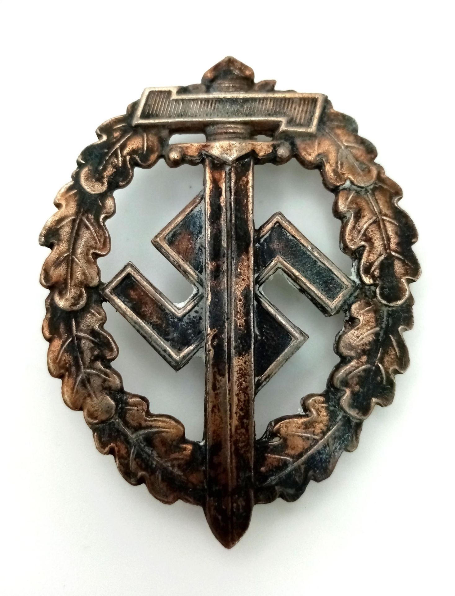 WW2 German Disabled Veterans Silver Sports Grade Badge. - Image 3 of 3