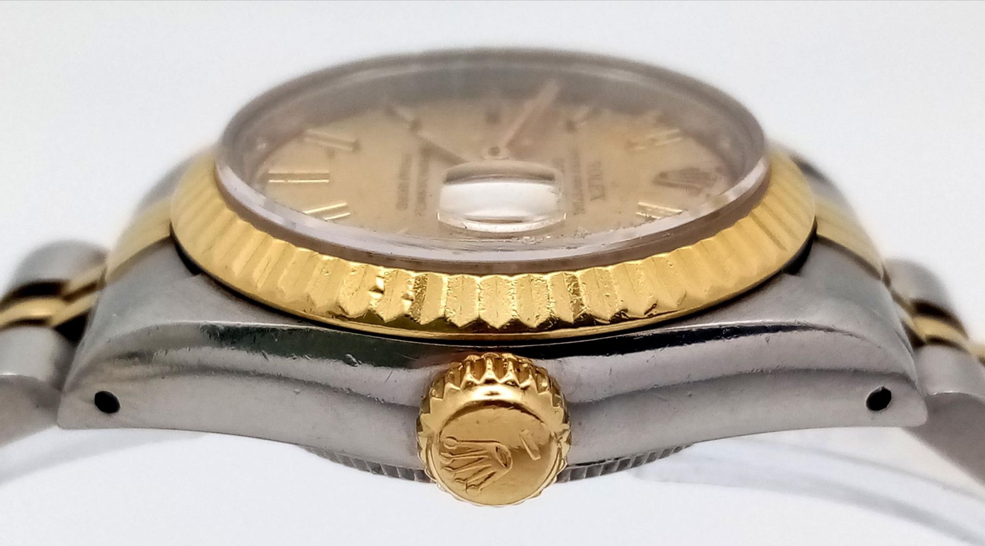 A Bi-Metal Rolex Oyster Perpetual Datejust Ladies Watch. 18K gold bracelet and case - 26mm. NOTE: - Image 6 of 9