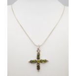 A Vintage Sterling Silver Peridot Set Cross Necklace. 46cm Sterling Silver Rope Chain. Pendant