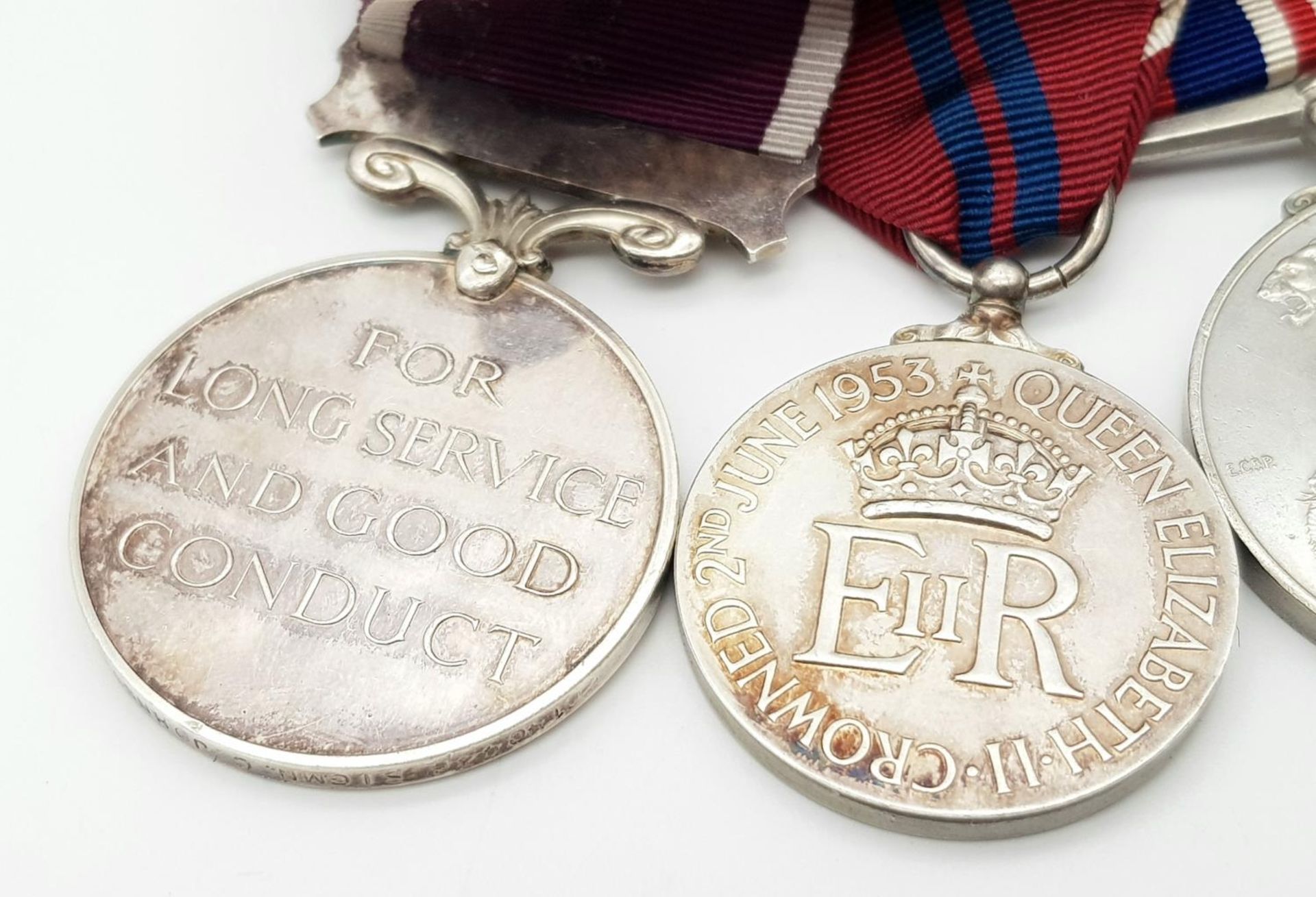 A WW2 long service group of seven medals to the Royal Corps of Signals: consisting of: 1939-1945 - Bild 7 aus 9