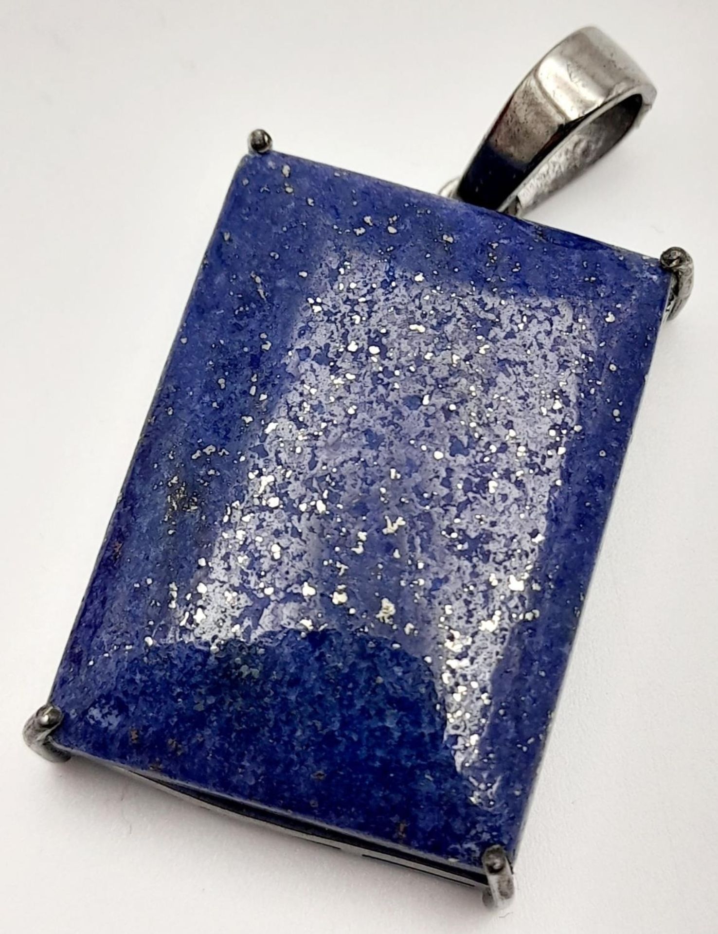 A 40ct Lapis Lazuli 925 Sterling Pendant. W- 13.60g. 4cm. Ref: Vo-1944