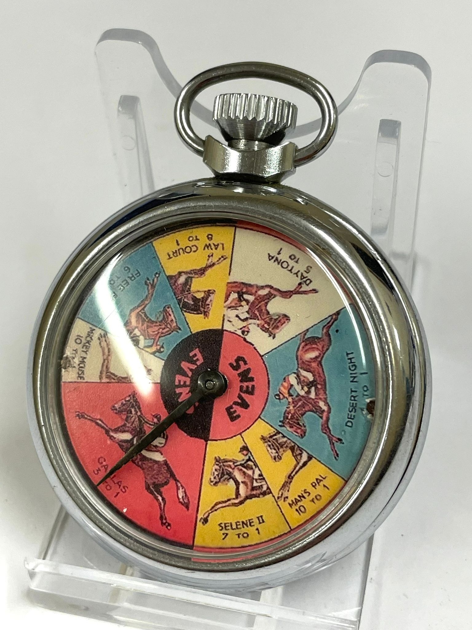 A Vintage gambling spinning horse racing gaming pocket watch . In working order - Image 2 of 2