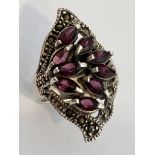 Magnificent vintage SILVER MARCASITE RING, CLUSTER SET WITH POMEGRANATE QUARTZ BAGETTES. Complete