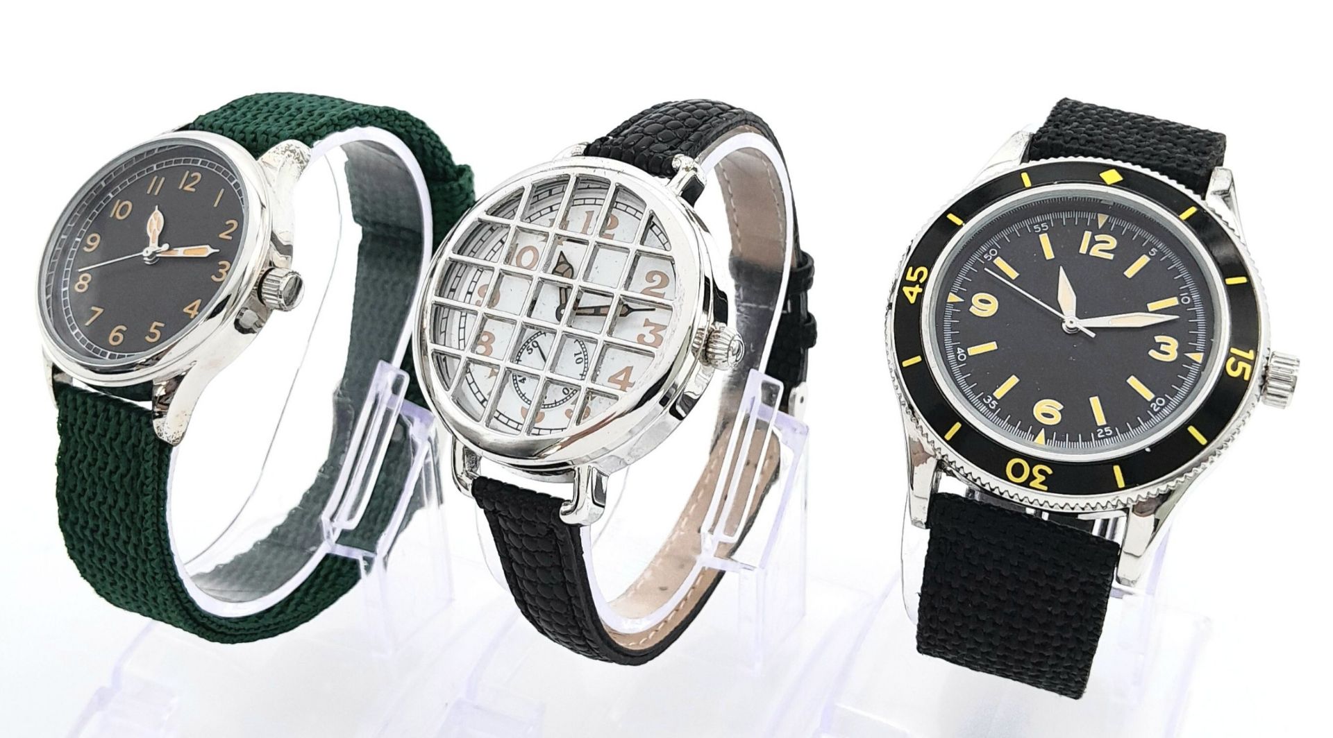A Parcel of Three Military Designed Watches. Comprising: 1) French Navy Divers Watch (40mm Case), 2) - Image 3 of 6