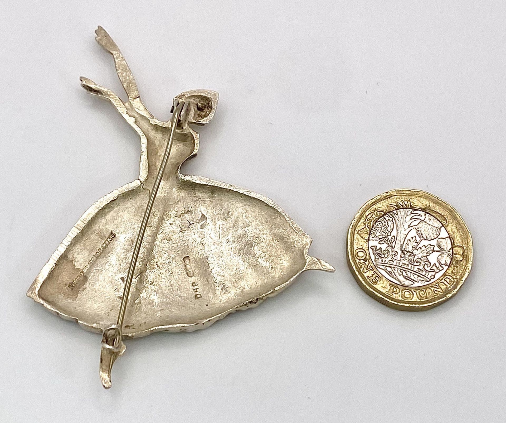 A Beautifully Crafted Vintage Hallmarked 1948/9 Silver Ballerina Brooch by the Birmingham - Image 2 of 4
