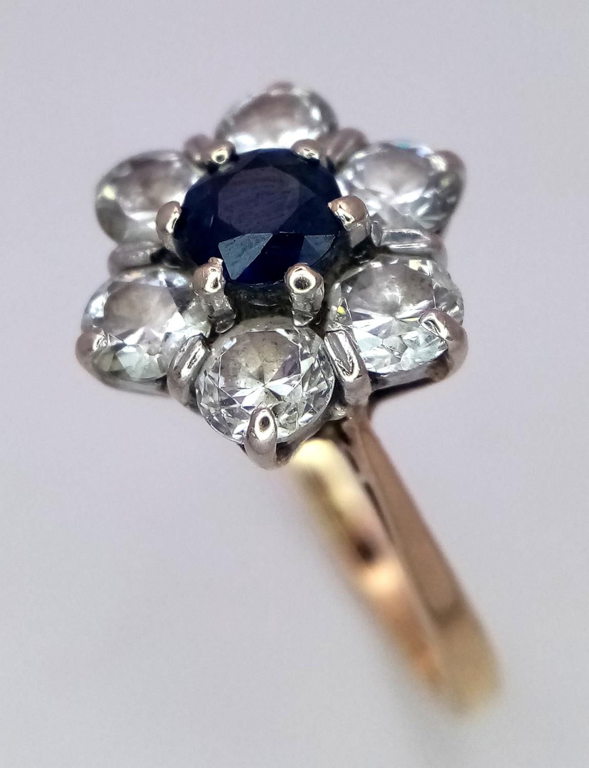 A 9K YELLOW GOLD STONE SET VINTAGE CLUSTER RING. Size O, 3.4g total weight. Ref: SC 9001 - Image 3 of 5