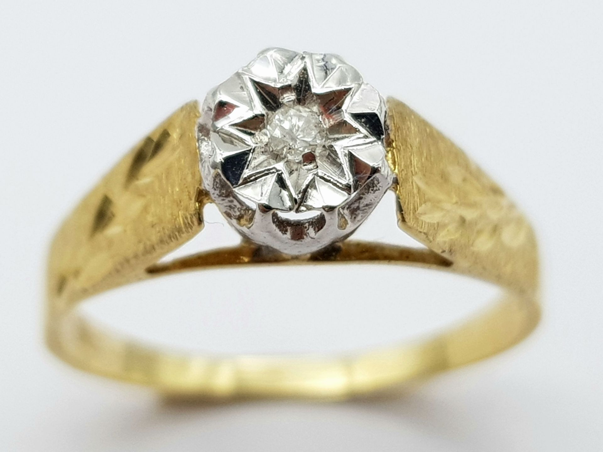A 9K YELLOW GOLD VINTAGE DIAMOND RING. SIZE P. 1.9G - Image 2 of 5