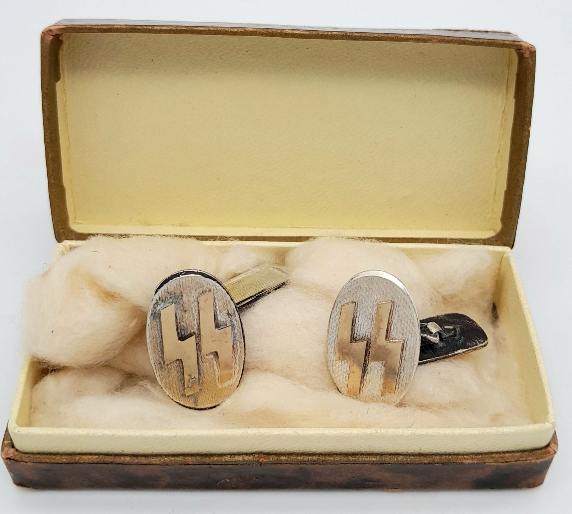 Silver and Gold Waffen SS Cuff Links. - Image 3 of 5
