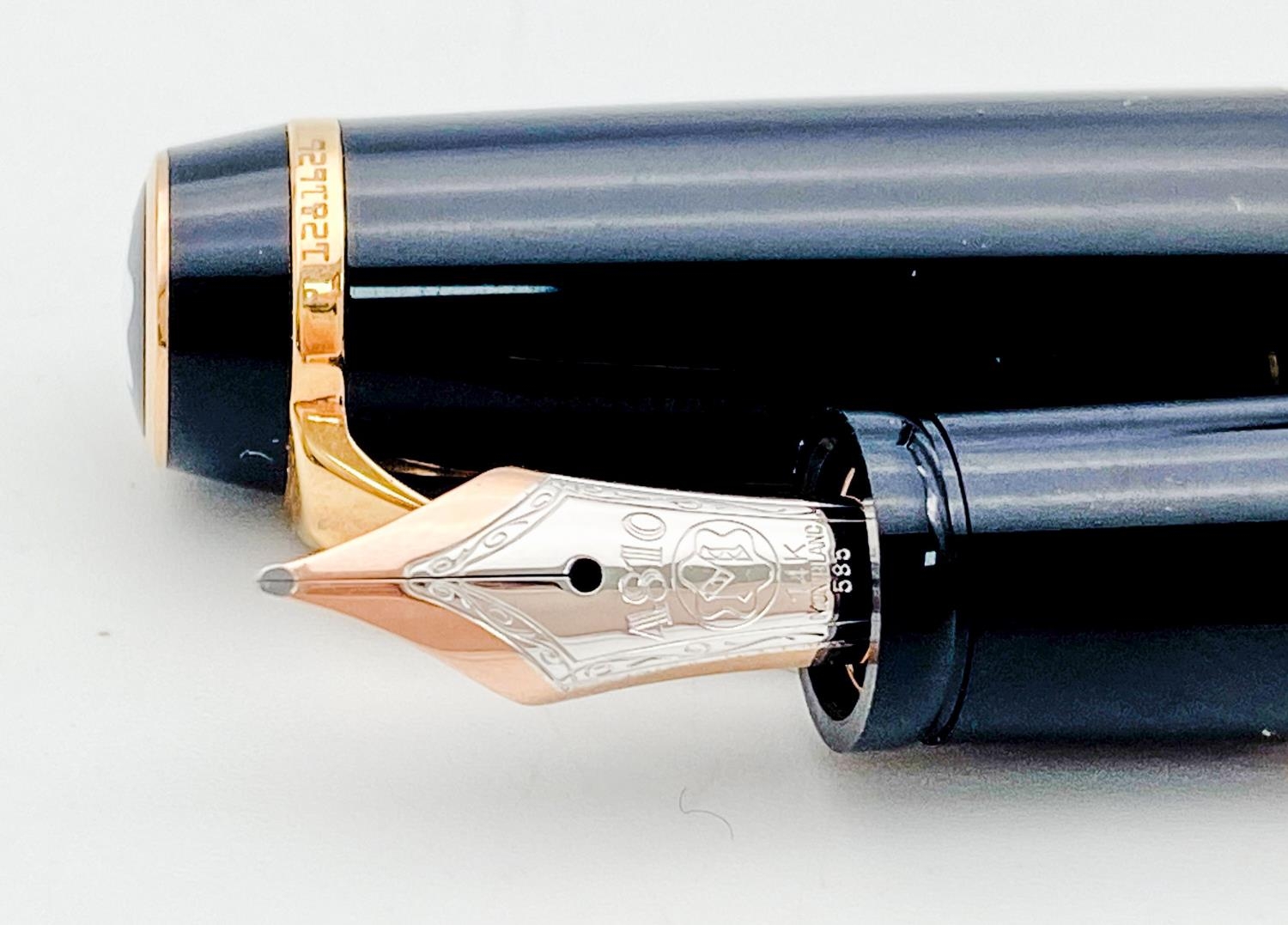 A Montblanc Retractable Fountain Pen - 14k Nib. 11cm - Bild 3 aus 7